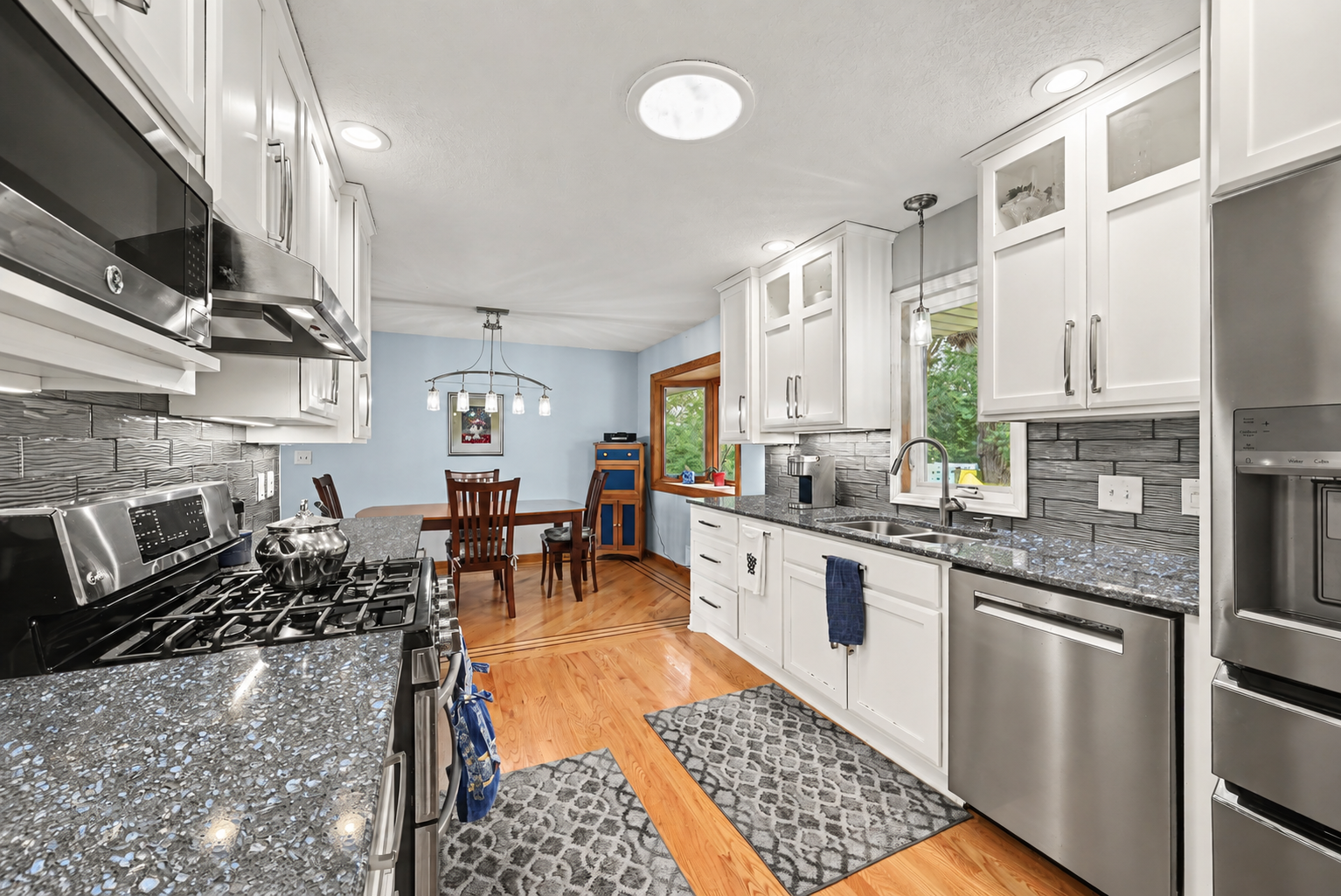 View of Residential at 1201 County Road B2, Roseville MN 55113, Roseville (4 of 27) - Mike Wilen | Minnesota Team Real Estate