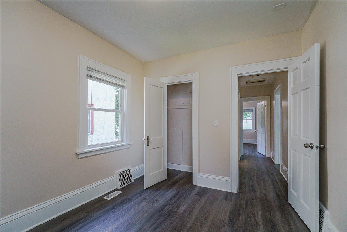 View of Residential at 1710 Newton Avenue, Minneapolis MN 55411, Minneapolis (17 of 36) - Mike Wilen | Minnesota Team Real Estate