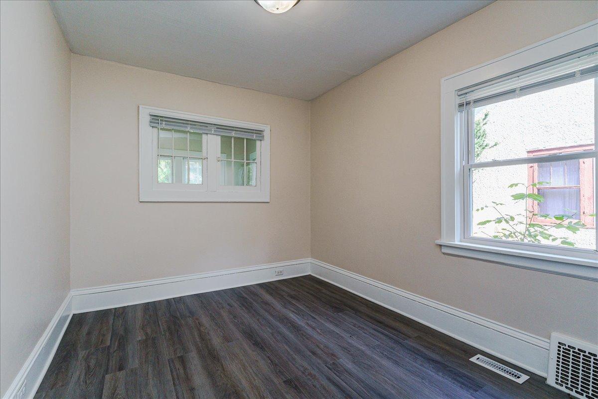 View of Residential at 1710 Newton Avenue, Minneapolis MN 55411, Minneapolis (16 of 36) - Mike Wilen | Minnesota Team Real Estate