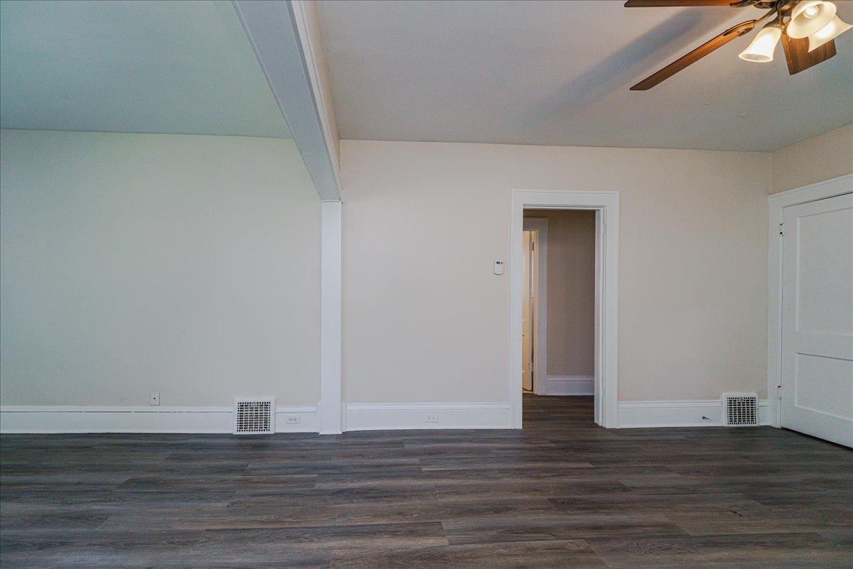 View of Residential at 1710 Newton Avenue, Minneapolis MN 55411, Minneapolis (11 of 36) - Mike Wilen | Minnesota Team Real Estate