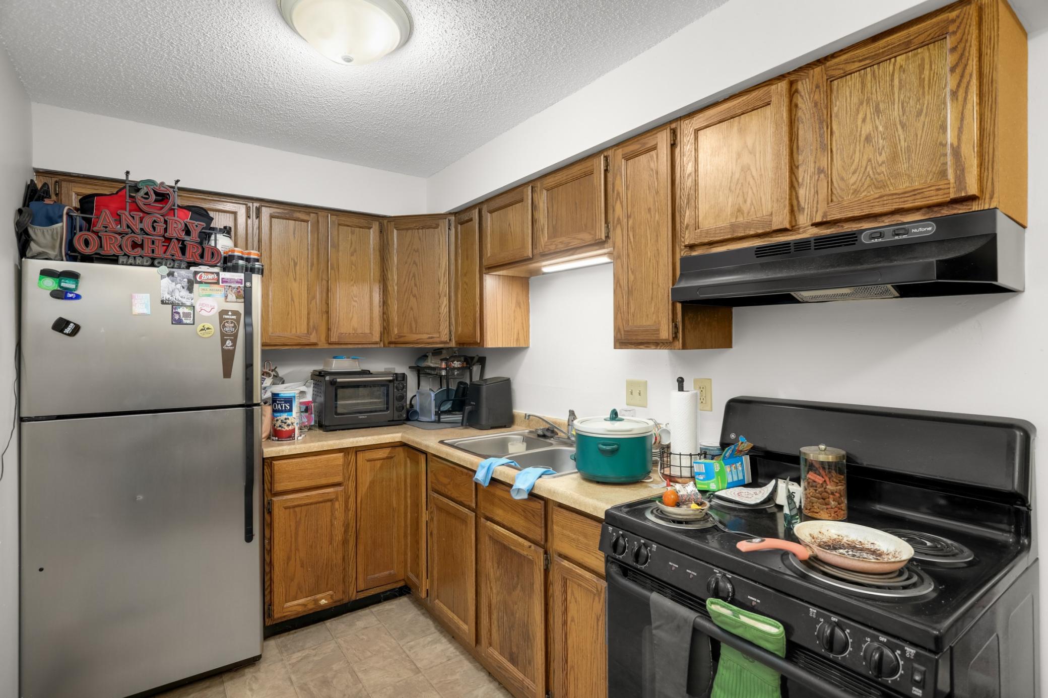 View of Residential Income at 588 Selby Avenue, Saint Paul MN 55102, Saint Paul (10 of 55) - Mike Wilen | Minnesota Team Real Estate