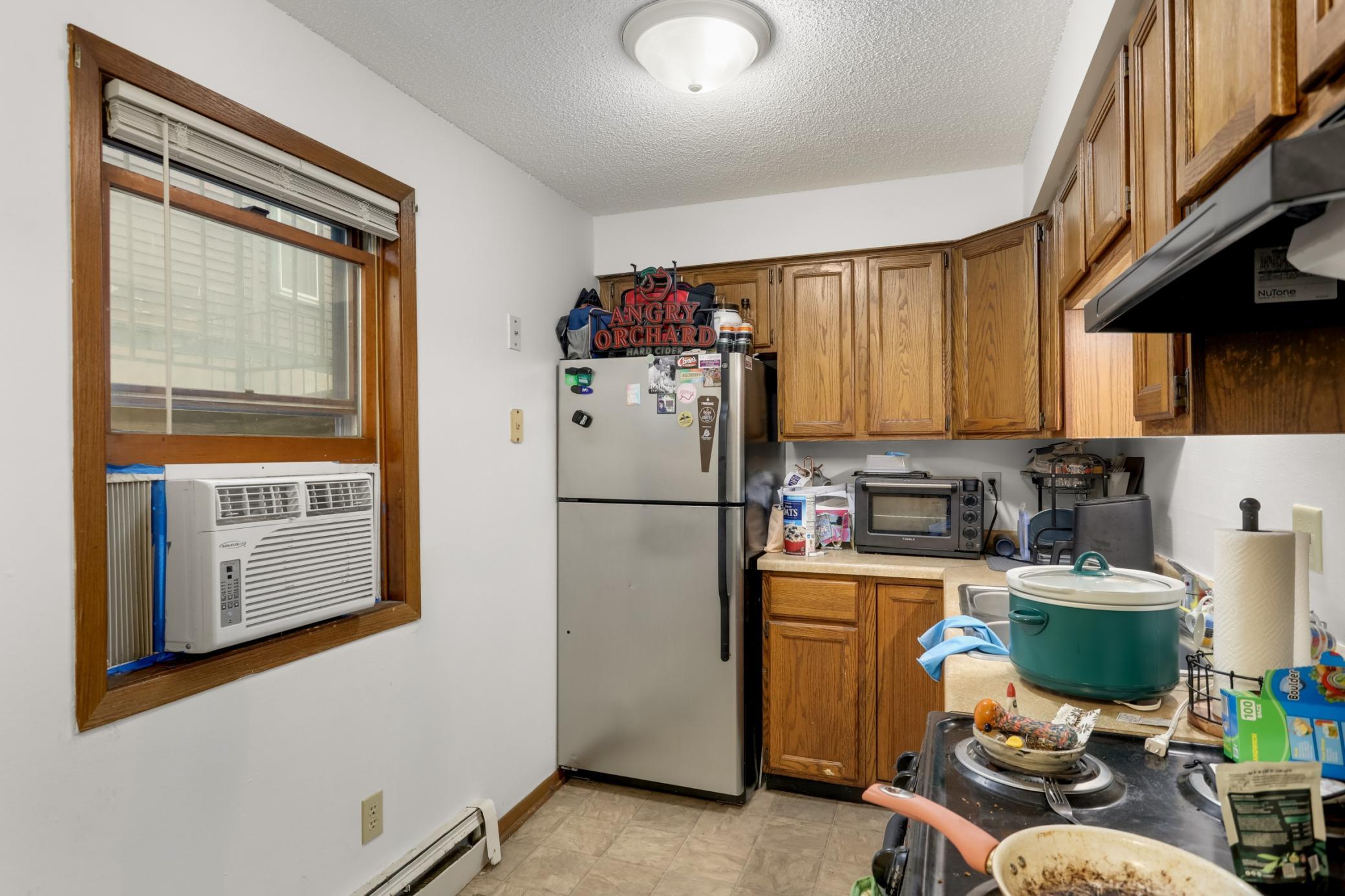 View of Residential Income at 588 Selby Avenue, Saint Paul MN 55102, Saint Paul (11 of 55) - Mike Wilen | Minnesota Team Real Estate