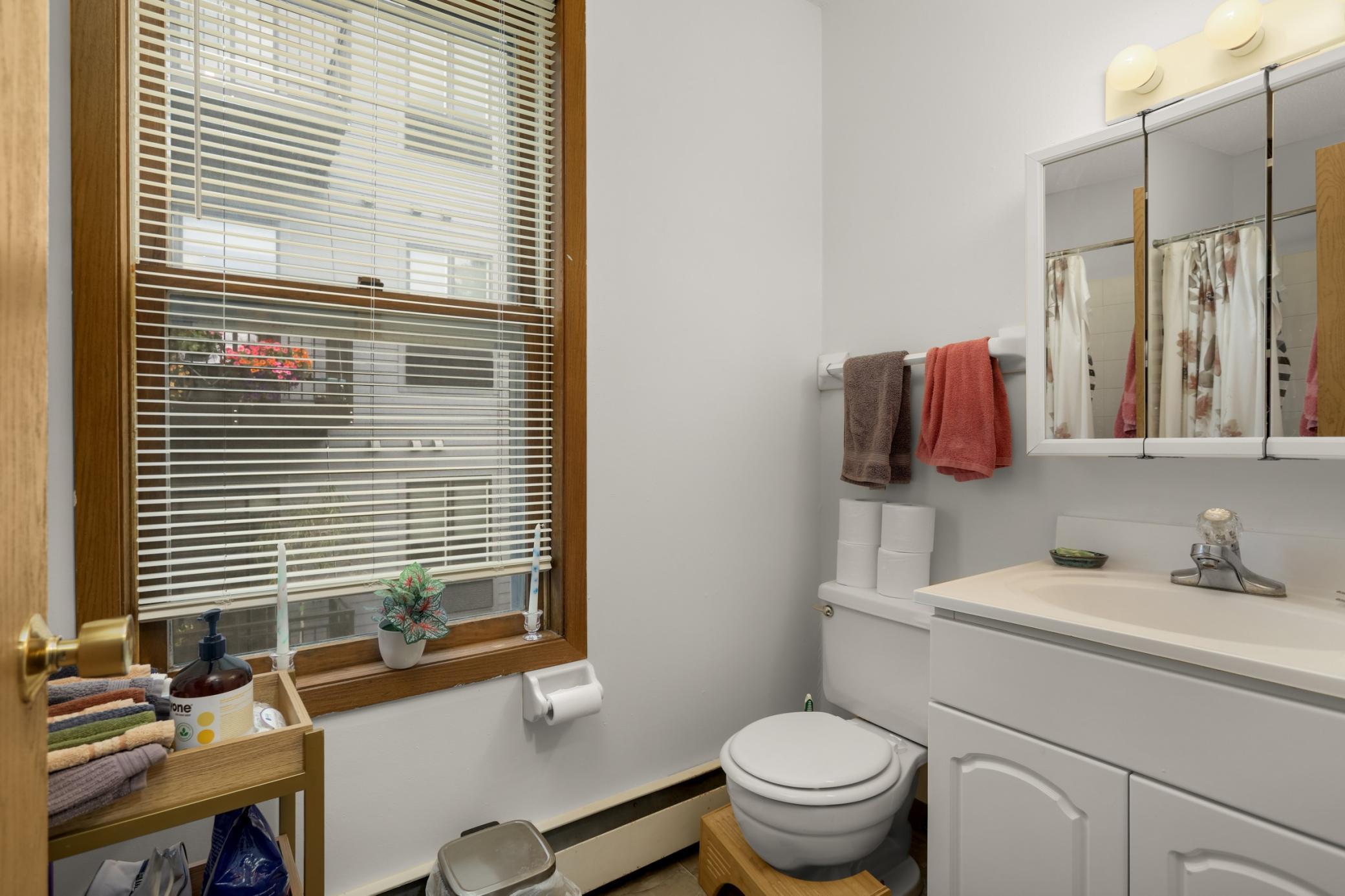 View of Residential Income at 588 Selby Avenue, Saint Paul MN 55102, Saint Paul (30 of 55) - Mike Wilen | Minnesota Team Real Estate