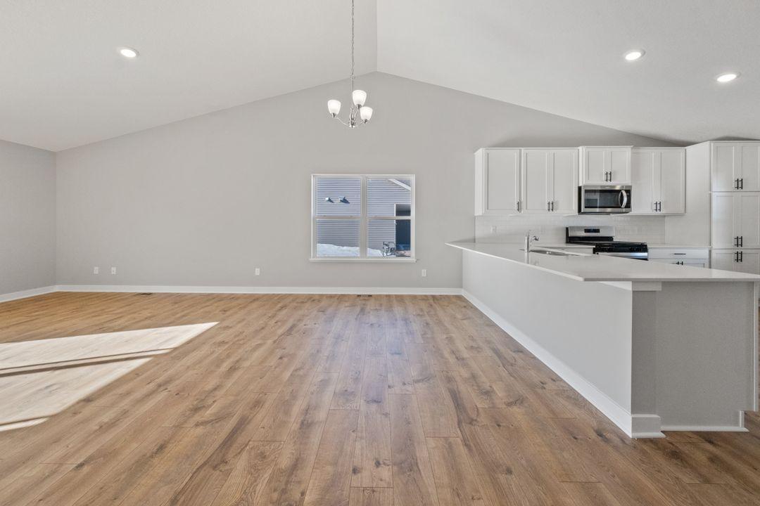 View of Residential at 1656 Shasta Drive, Shakopee MN 55379, Shakopee (5 of 27) - Mike Wilen | Minnesota Team Real Estate
