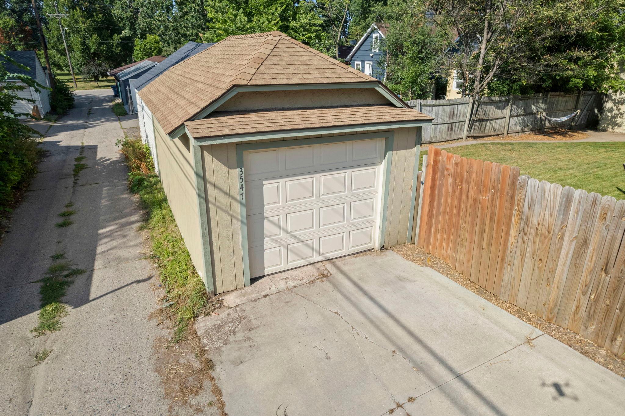 View of Residential at 3547 Irving Avenue, Minneapolis MN 55412, Minneapolis (21 of 23) - Mike Wilen | Minnesota Team Real Estate