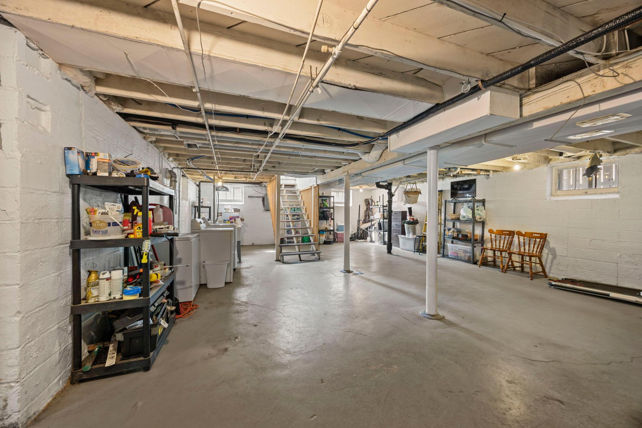View of Residential at 3547 Irving Avenue, Minneapolis MN 55412, Minneapolis (18 of 23) - Mike Wilen | Minnesota Team Real Estate