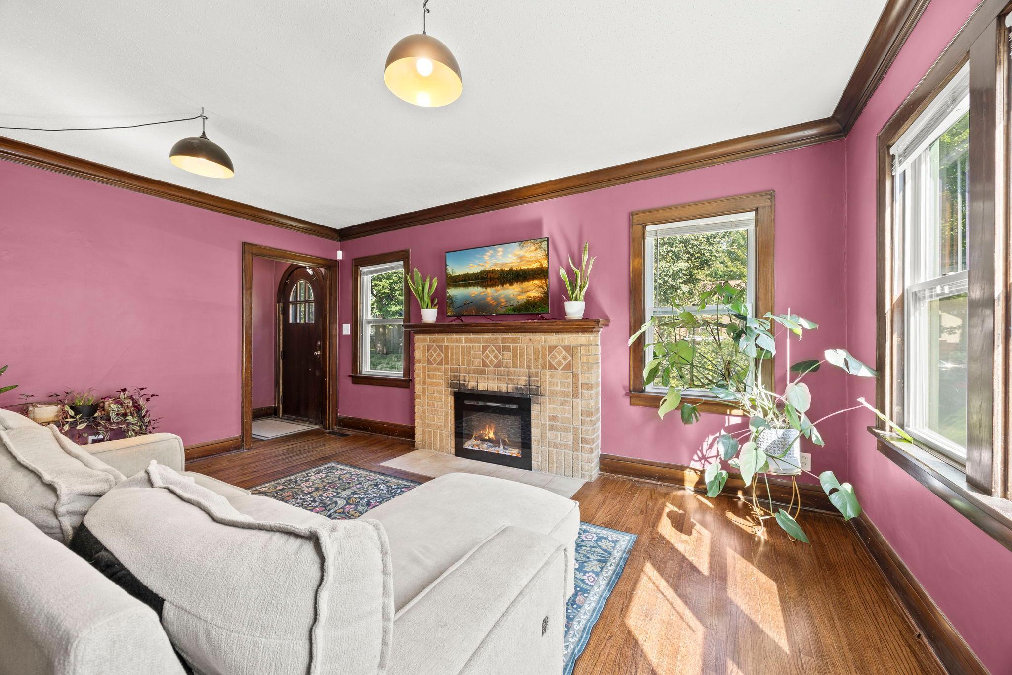 View of Residential at 3547 Irving Avenue, Minneapolis MN 55412, Minneapolis (4 of 23) - Mike Wilen | Minnesota Team Real Estate