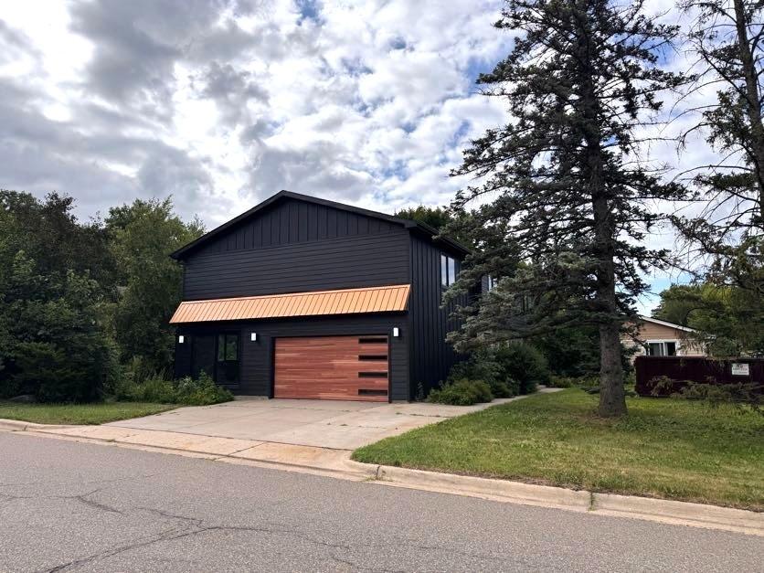 View of Residential at 6601 Naomi Drive, Edina MN 55439, Edina - Mike Wilen | Minnesota Team Real Estate