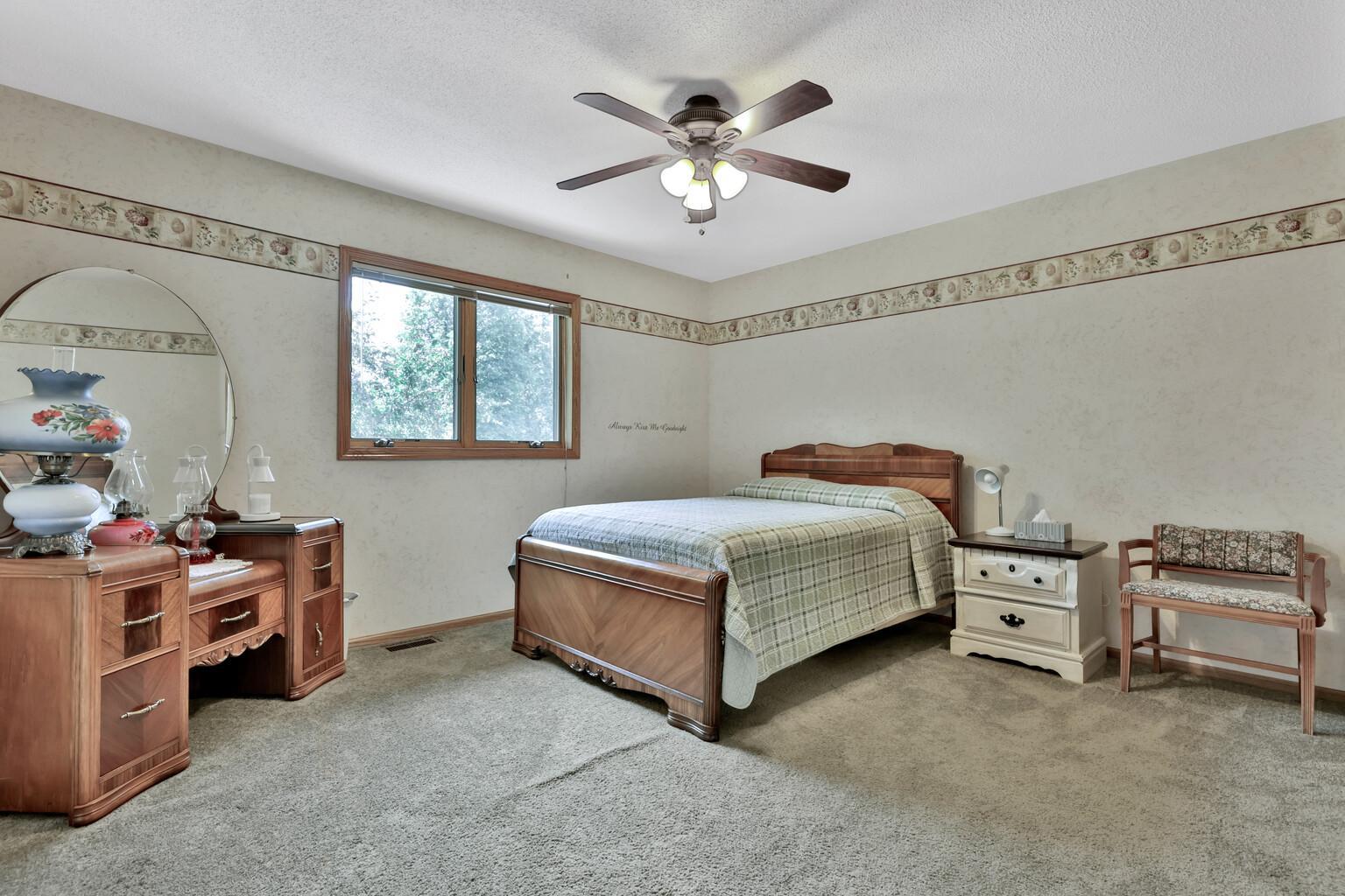 View of Residential at 987 Demont Avenue, Maplewood MN 55109, Maplewood (24 of 35) - Mike Wilen | Minnesota Team Real Estate