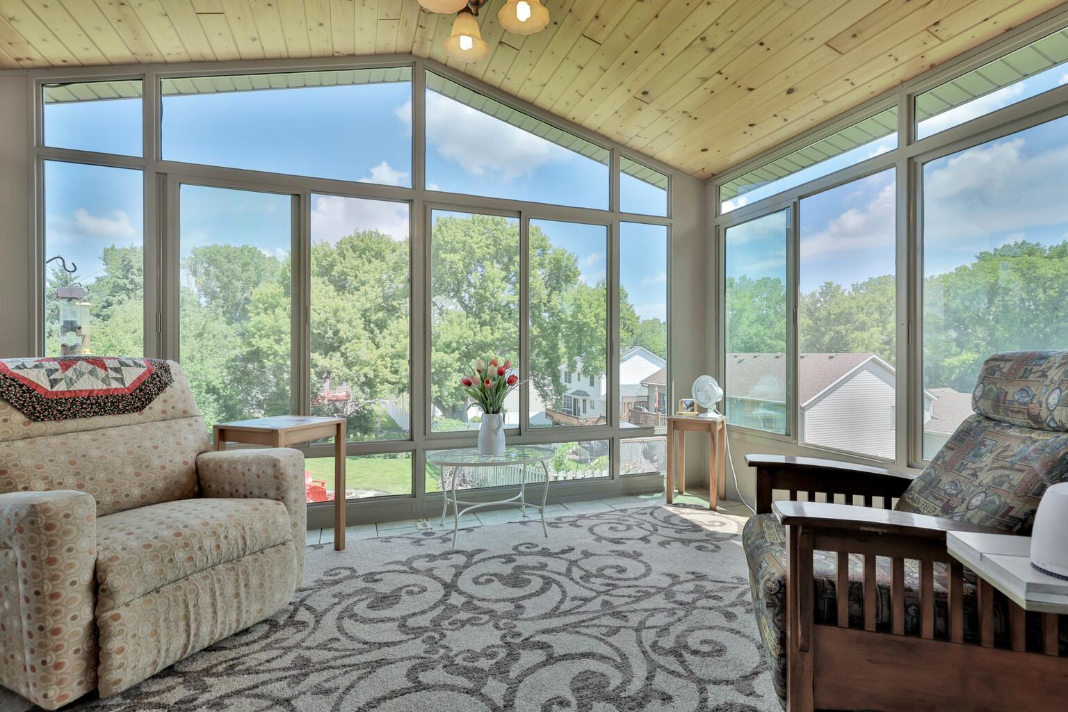 View of Residential at 987 Demont Avenue, Maplewood MN 55109, Maplewood (17 of 35) - Mike Wilen | Minnesota Team Real Estate