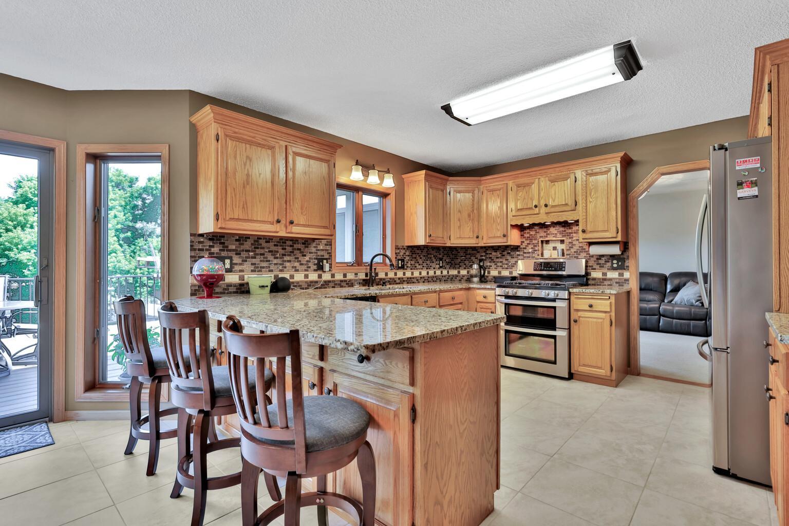 View of Residential at 987 Demont Avenue, Maplewood MN 55109, Maplewood (12 of 35) - Mike Wilen | Minnesota Team Real Estate