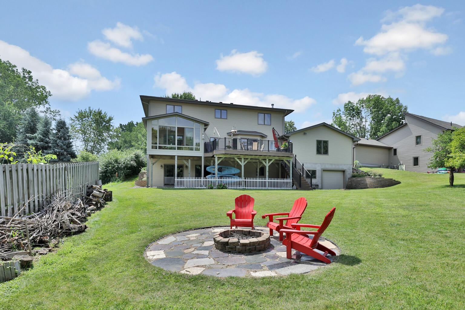View of Residential at 987 Demont Avenue, Maplewood MN 55109, Maplewood - Mike Wilen | Minnesota Team Real Estate