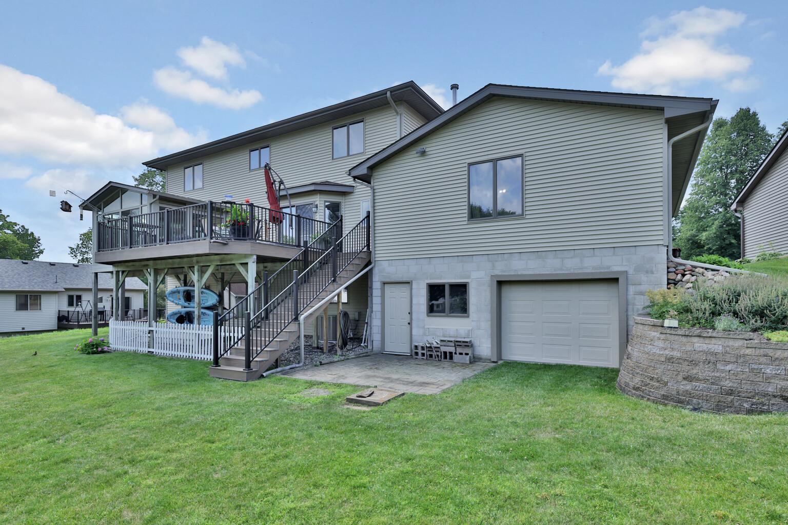View of Residential at 987 Demont Avenue, Maplewood MN 55109, Maplewood (3 of 35) - Mike Wilen | Minnesota Team Real Estate