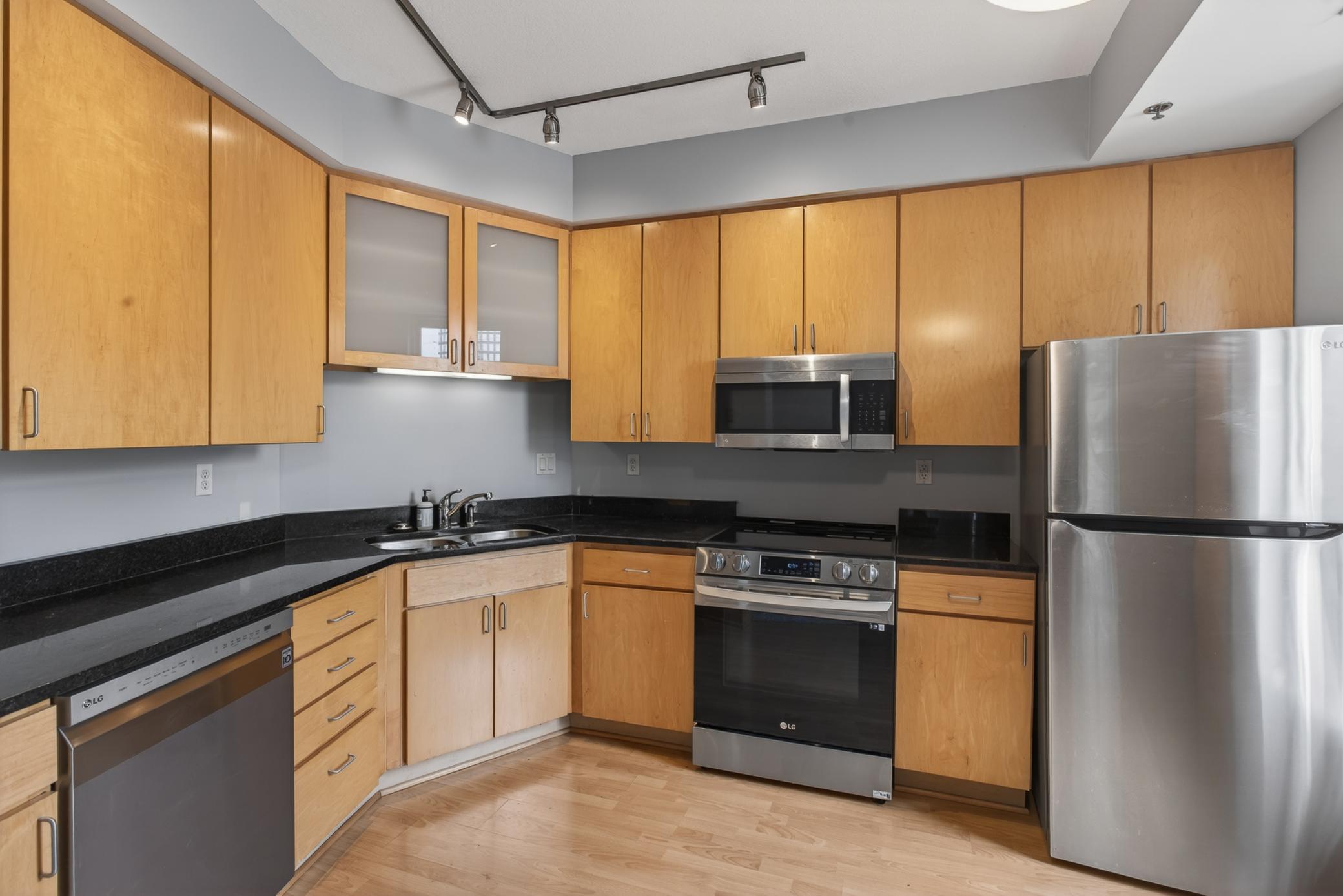 View of Residential at 2600 University Avenue #108, Minneapolis MN 55414, Minneapolis (6 of 28) - Mike Wilen | Minnesota Team Real Estate