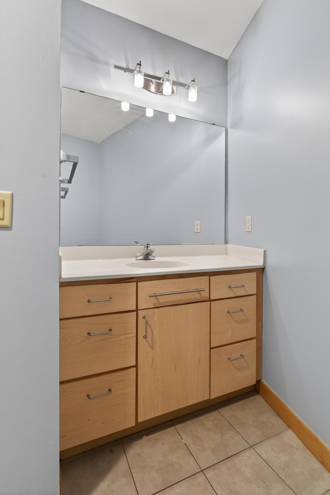 View of Residential at 2600 University Avenue #108, Minneapolis MN 55414, Minneapolis (15 of 28) - Mike Wilen | Minnesota Team Real Estate