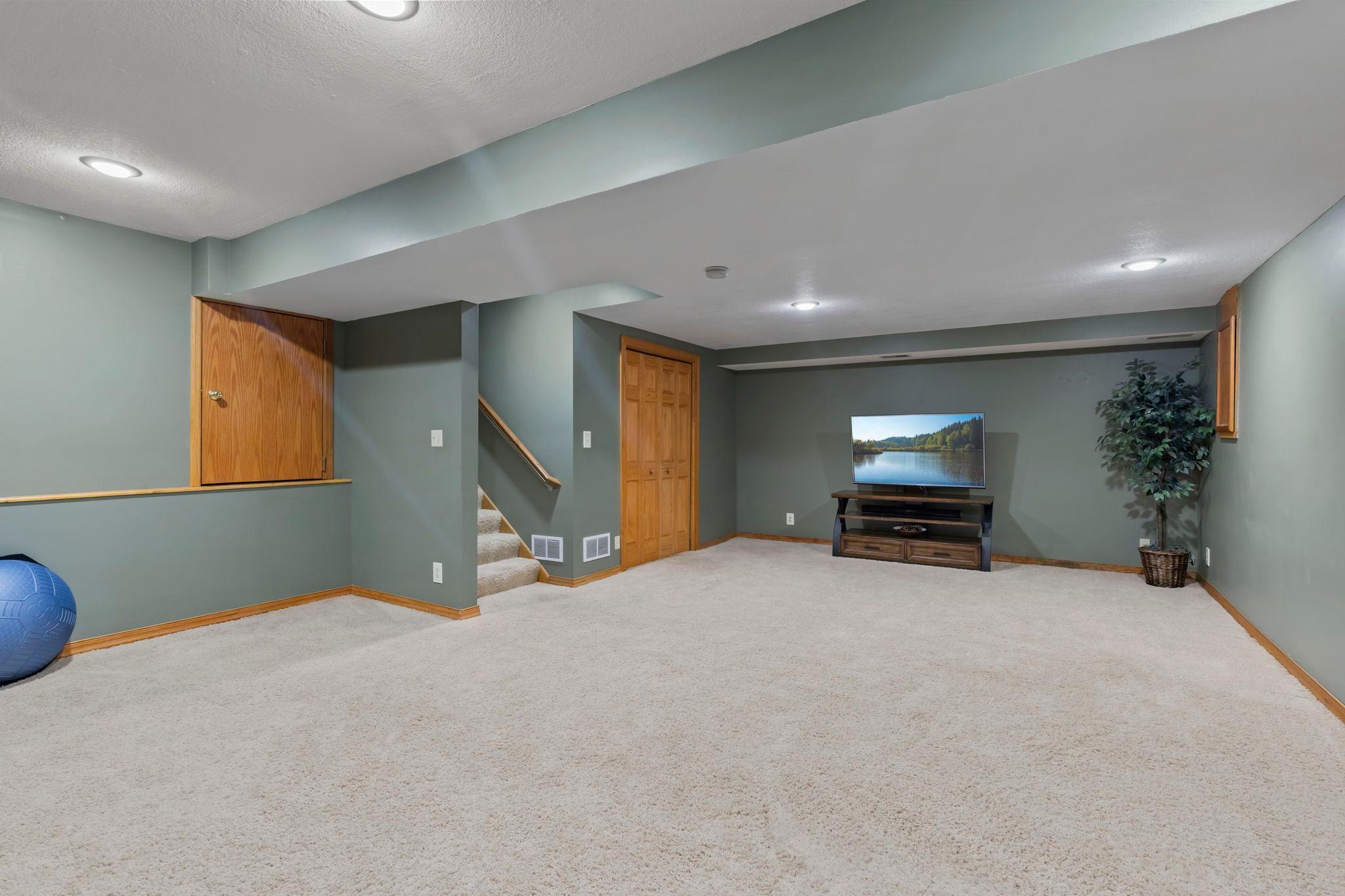 View of Residential at 16770 Javelin Avenue, Lakeville MN 55044, Lakeville (21 of 28) - Mike Wilen | Minnesota Team Real Estate
