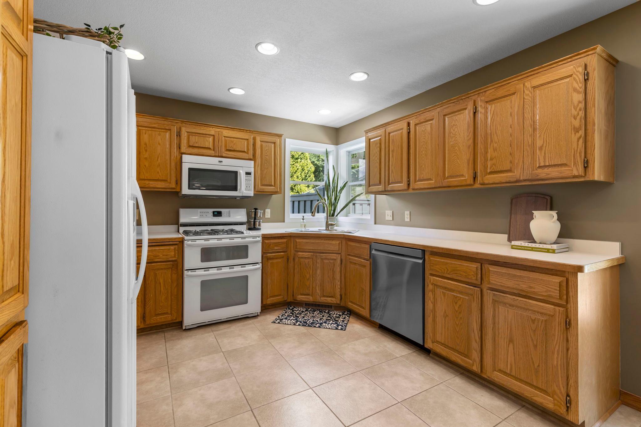 View of Residential at 16770 Javelin Avenue, Lakeville MN 55044, Lakeville (6 of 28) - Mike Wilen | Minnesota Team Real Estate