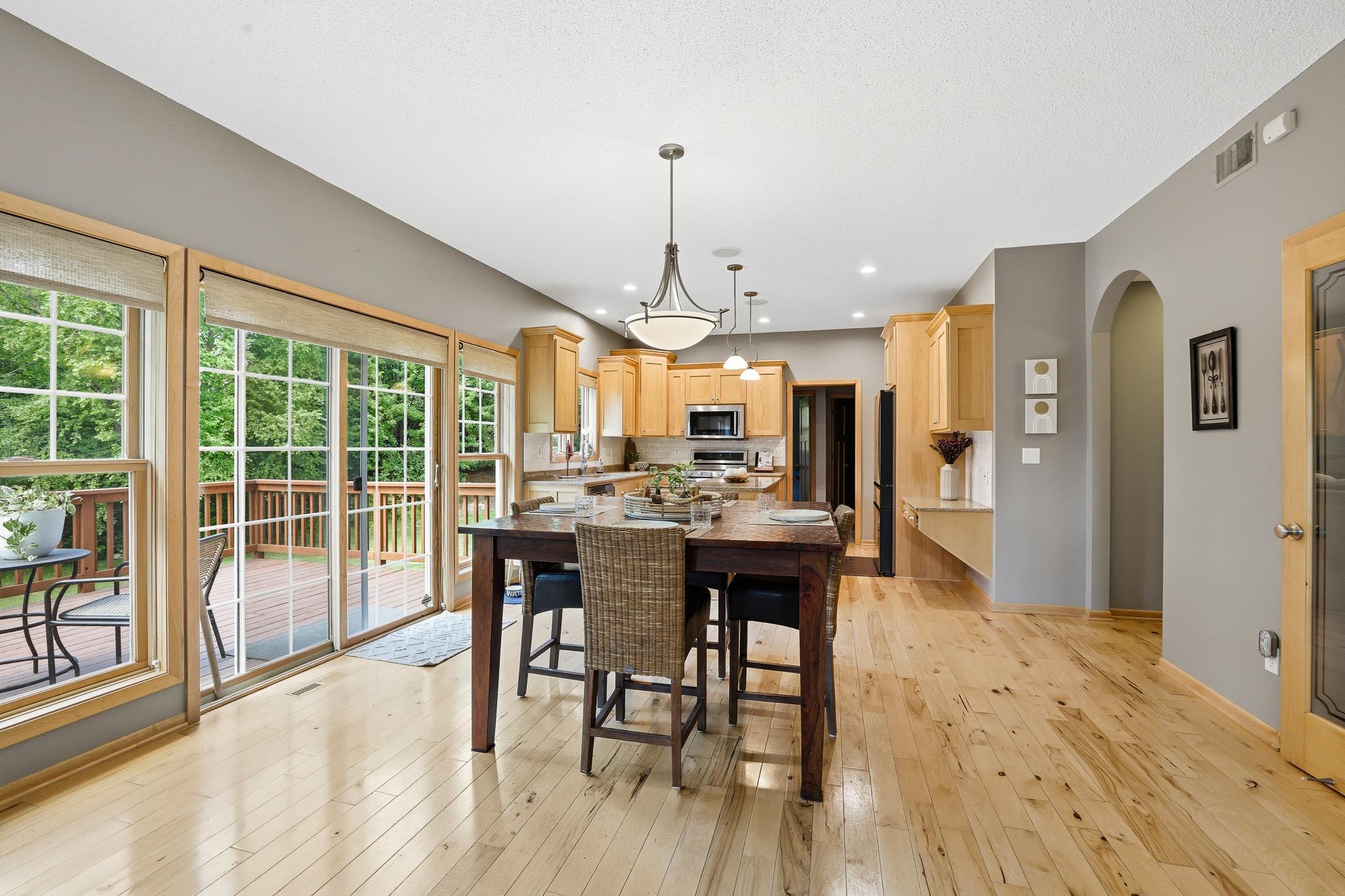 View of Residential at 2362 Fieldstone Curve, Woodbury MN 55129, Woodbury (15 of 41) - Mike Wilen | Minnesota Team Real Estate