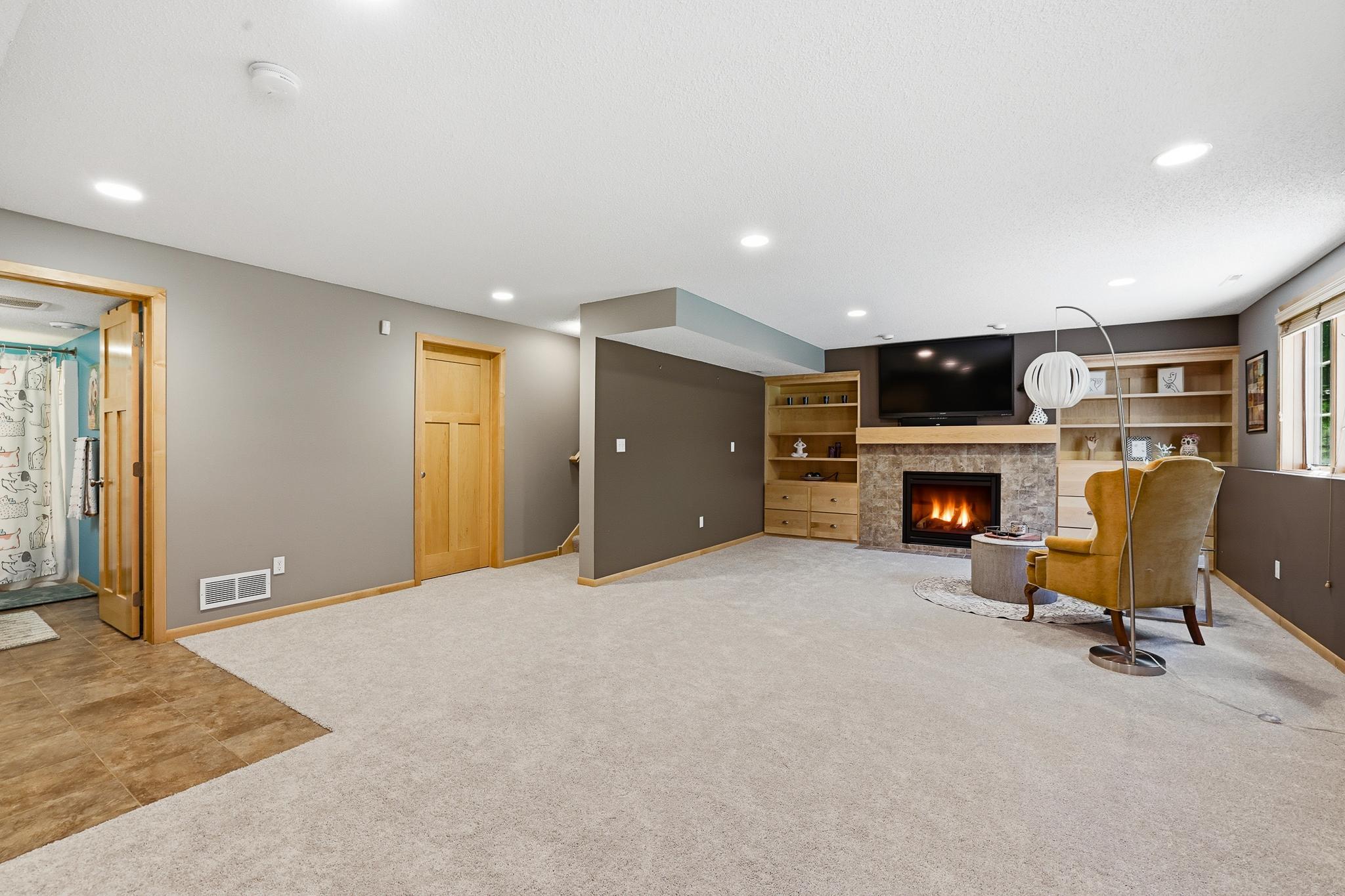 View of Residential at 2362 Fieldstone Curve, Woodbury MN 55129, Woodbury (31 of 41) - Mike Wilen | Minnesota Team Real Estate