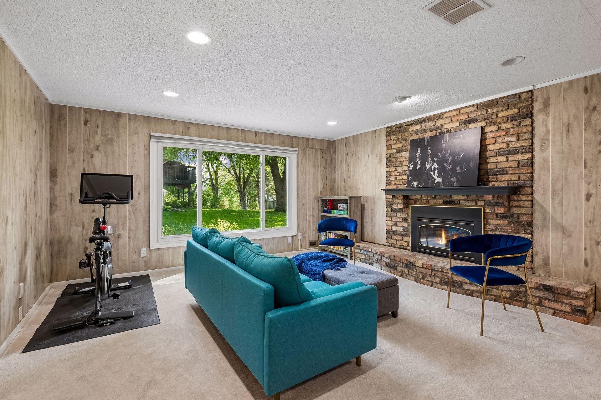 View of Residential at 7204 Glouchester Drive, Edina MN 55435, Edina (33 of 76) - Mike Wilen | Minnesota Team Real Estate
