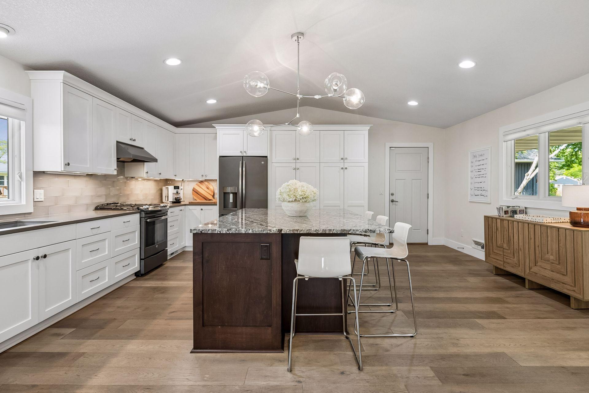 View of Residential at 7204 Glouchester Drive, Edina MN 55435, Edina (19 of 76) - Mike Wilen | Minnesota Team Real Estate