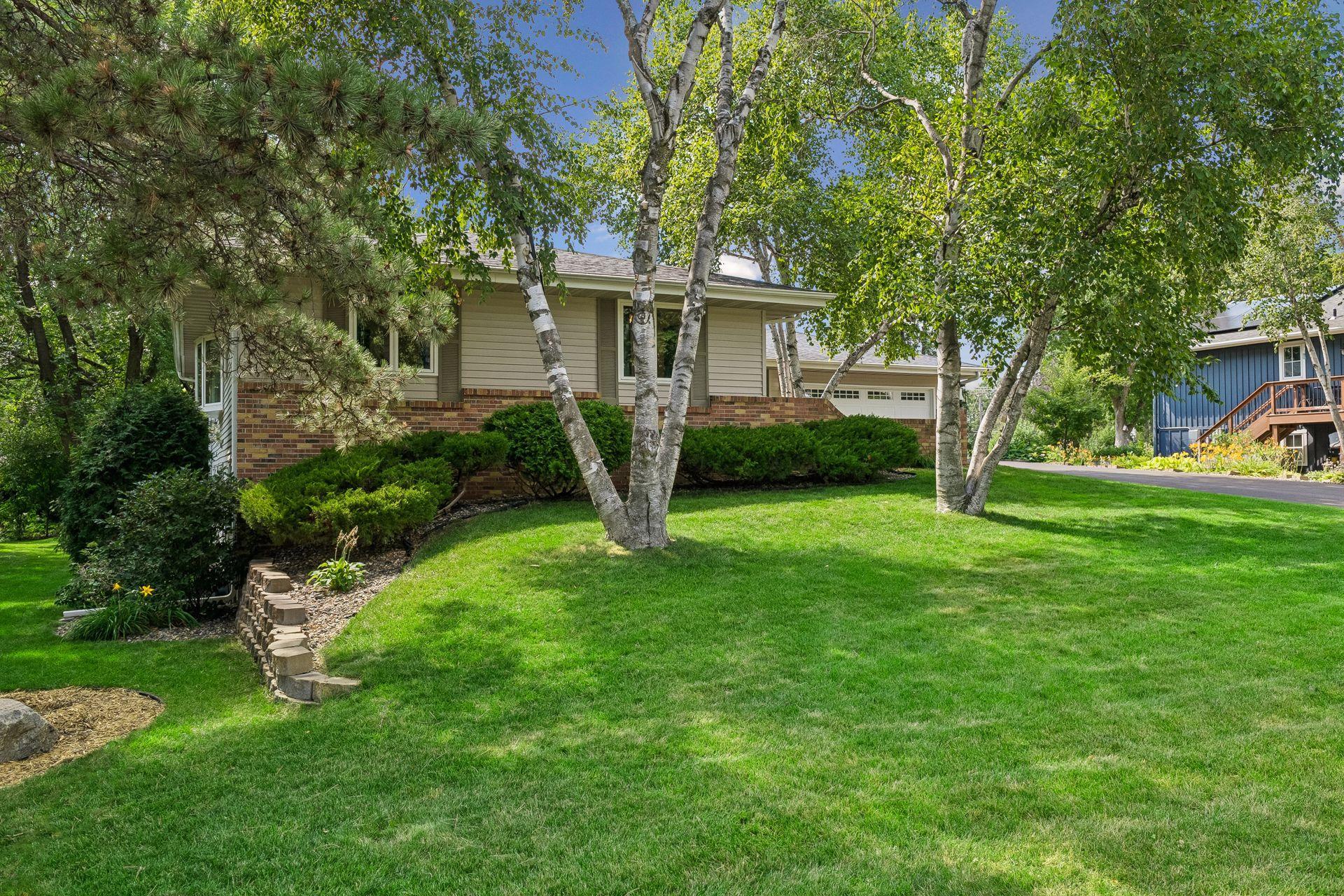 View of Residential at 7204 Glouchester Drive, Edina MN 55435, Edina (6 of 76) - Mike Wilen | Minnesota Team Real Estate