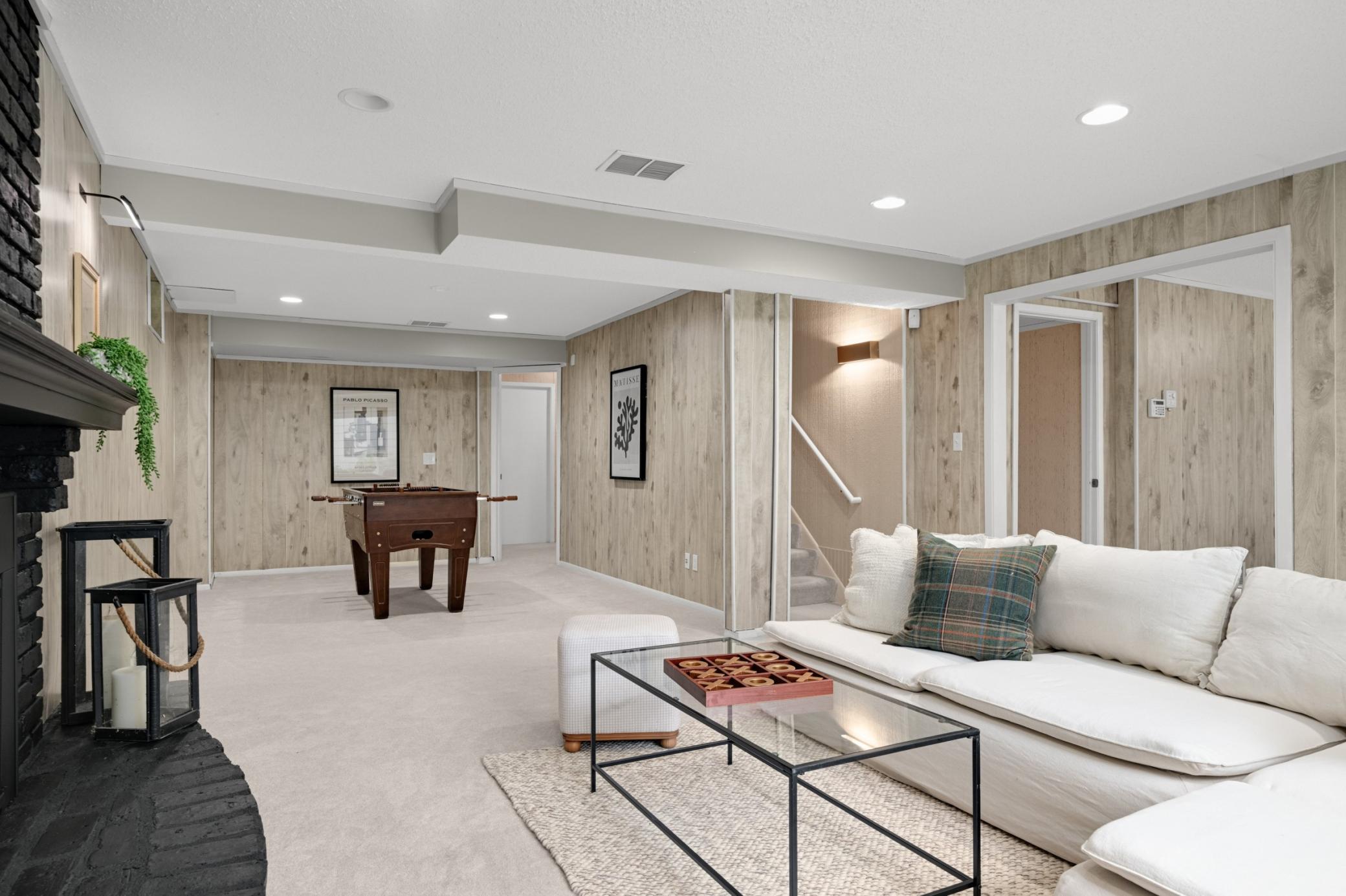 View of Residential at 7204 Glouchester Drive, Edina MN 55435, Edina (29 of 55) - Mike Wilen | Minnesota Team Real Estate