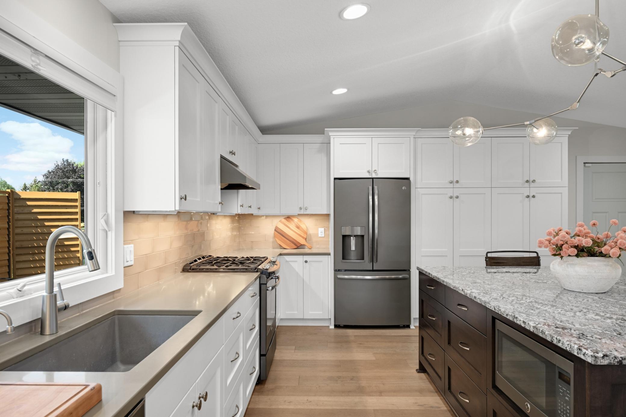 View of Residential at 7204 Glouchester Drive, Edina MN 55435, Edina (17 of 55) - Mike Wilen | Minnesota Team Real Estate