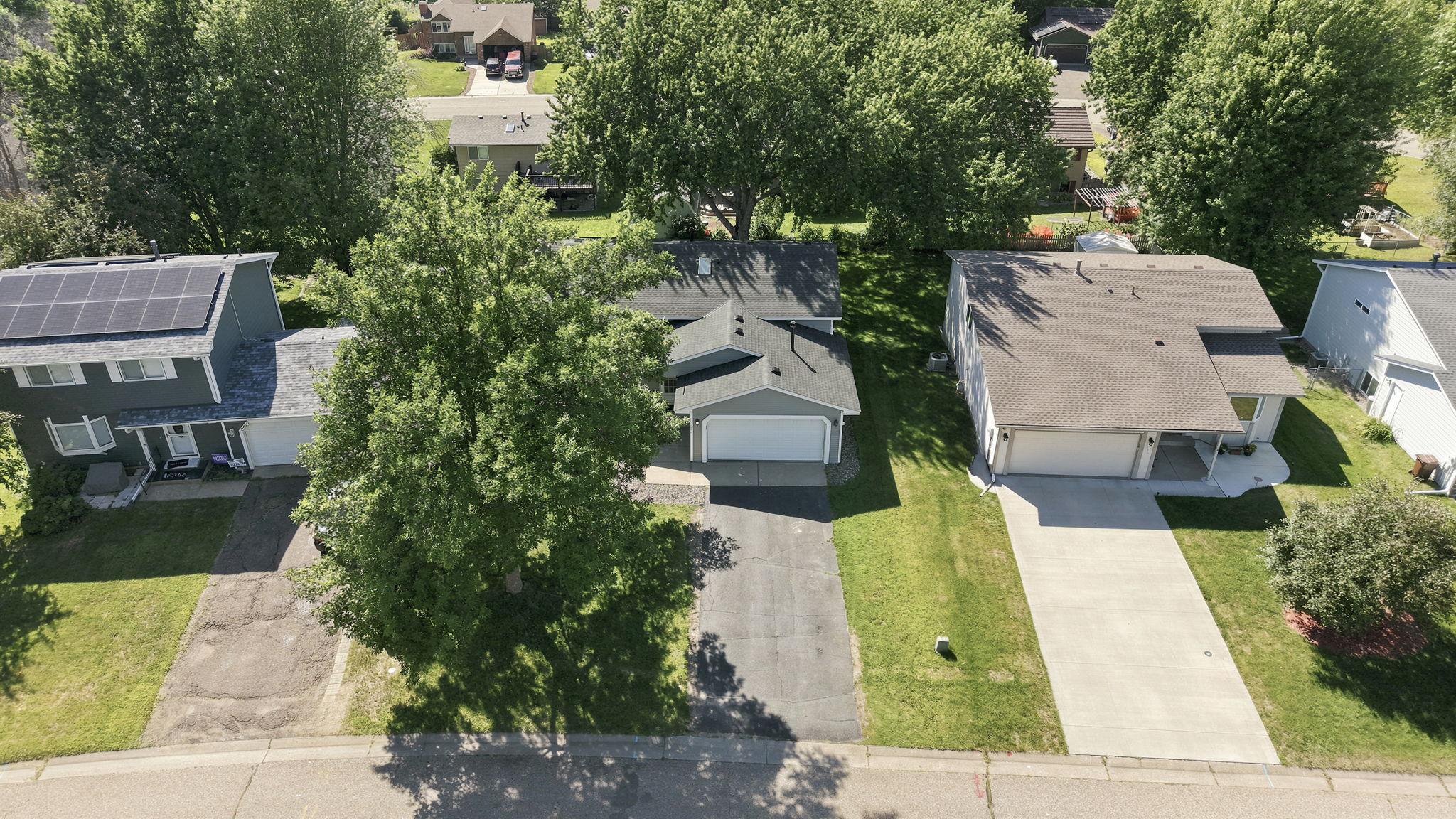 View of Residential at 2682 Guthrie Avenue, Oakdale MN 55128, Oakdale (39 of 43) - Mike Wilen | Minnesota Team Real Estate