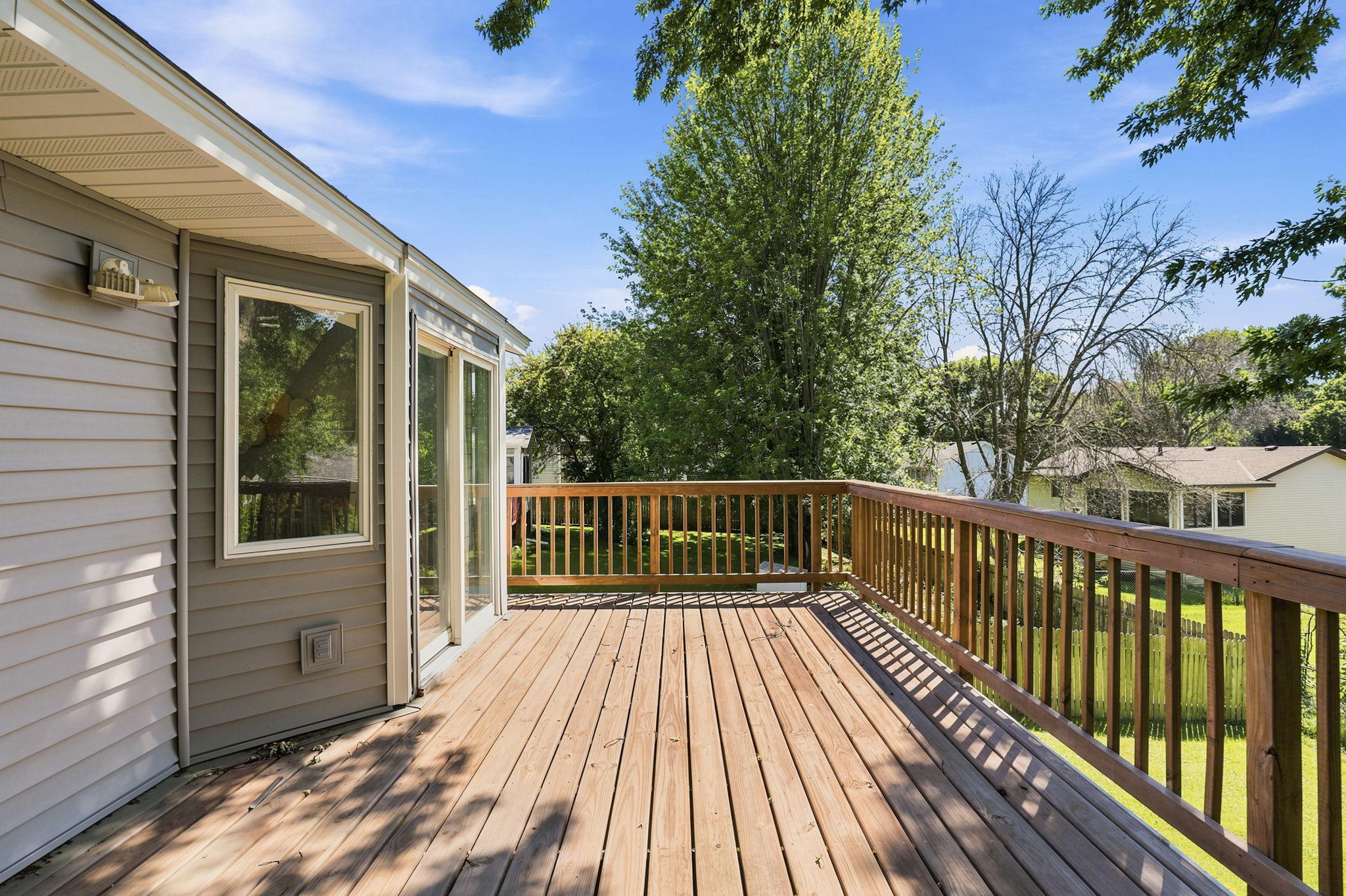 View of Residential at 2682 Guthrie Avenue, Oakdale MN 55128, Oakdale (33 of 43) - Mike Wilen | Minnesota Team Real Estate