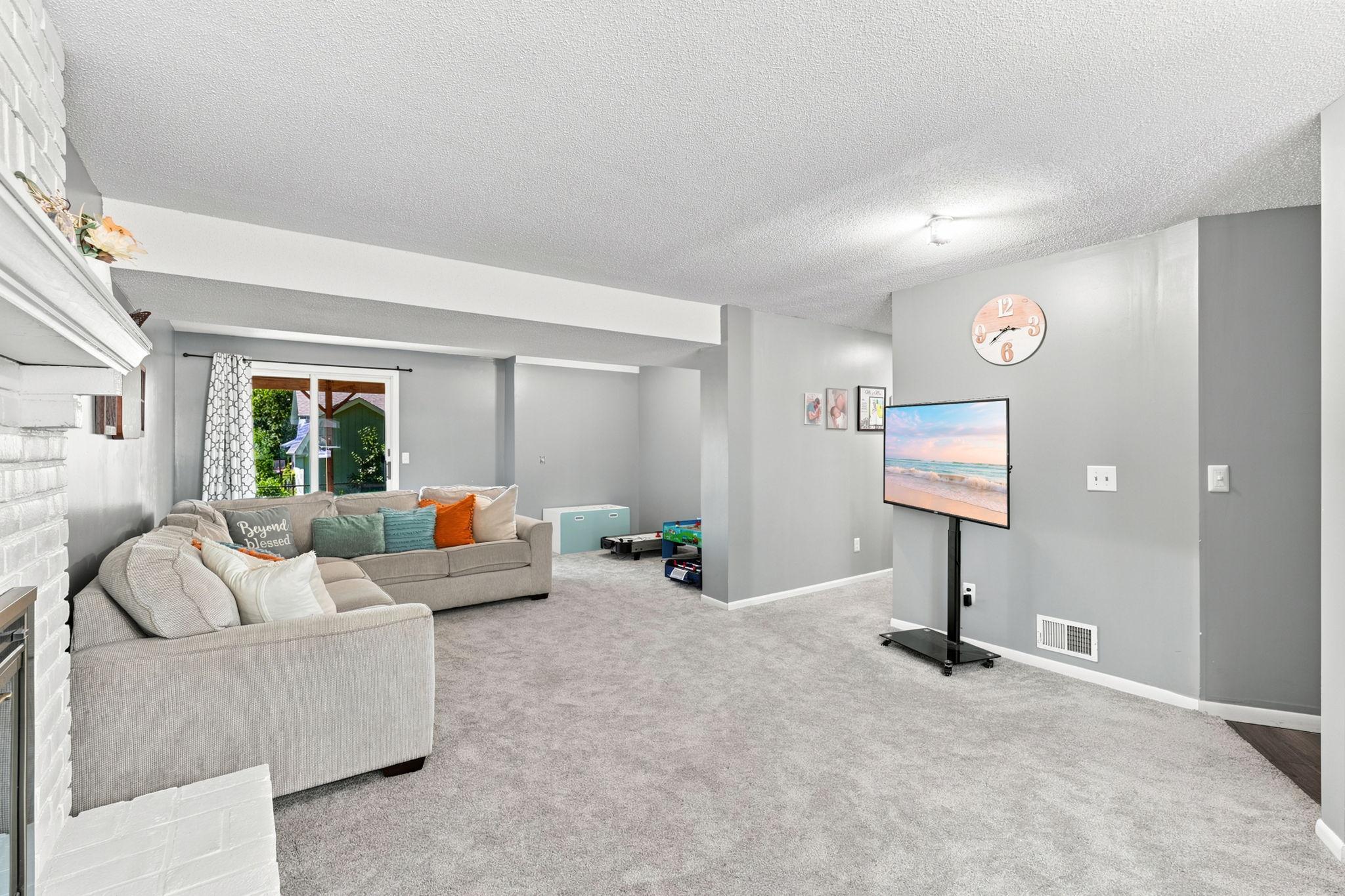 View of Residential at 2682 Guthrie Avenue, Oakdale MN 55128, Oakdale (24 of 43) - Mike Wilen | Minnesota Team Real Estate
