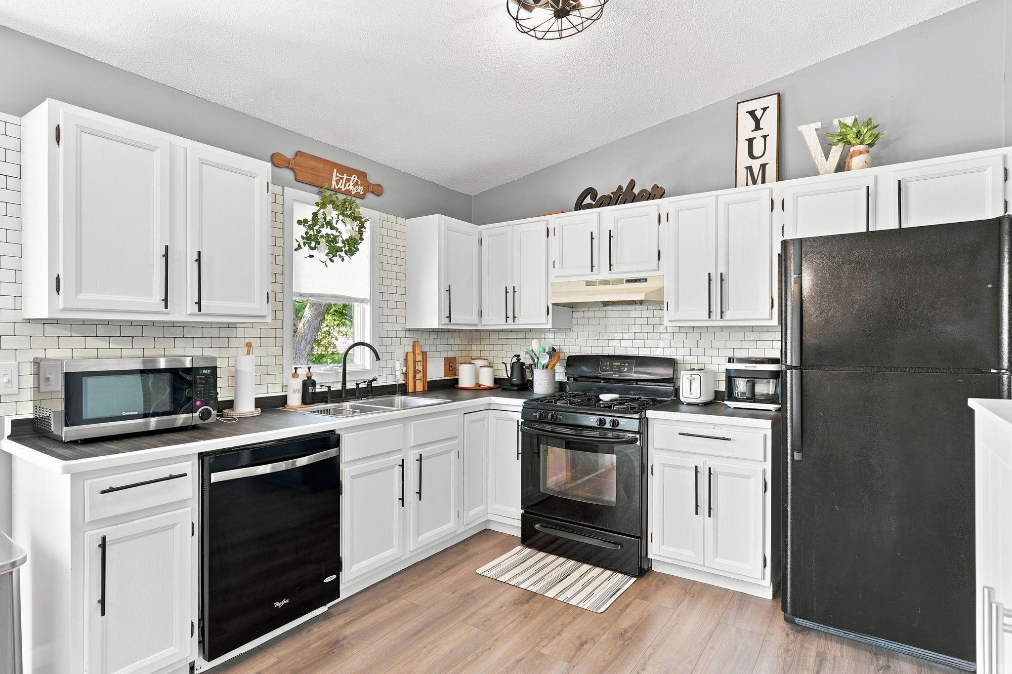 View of Residential at 2682 Guthrie Avenue, Oakdale MN 55128, Oakdale (9 of 43) - Mike Wilen | Minnesota Team Real Estate