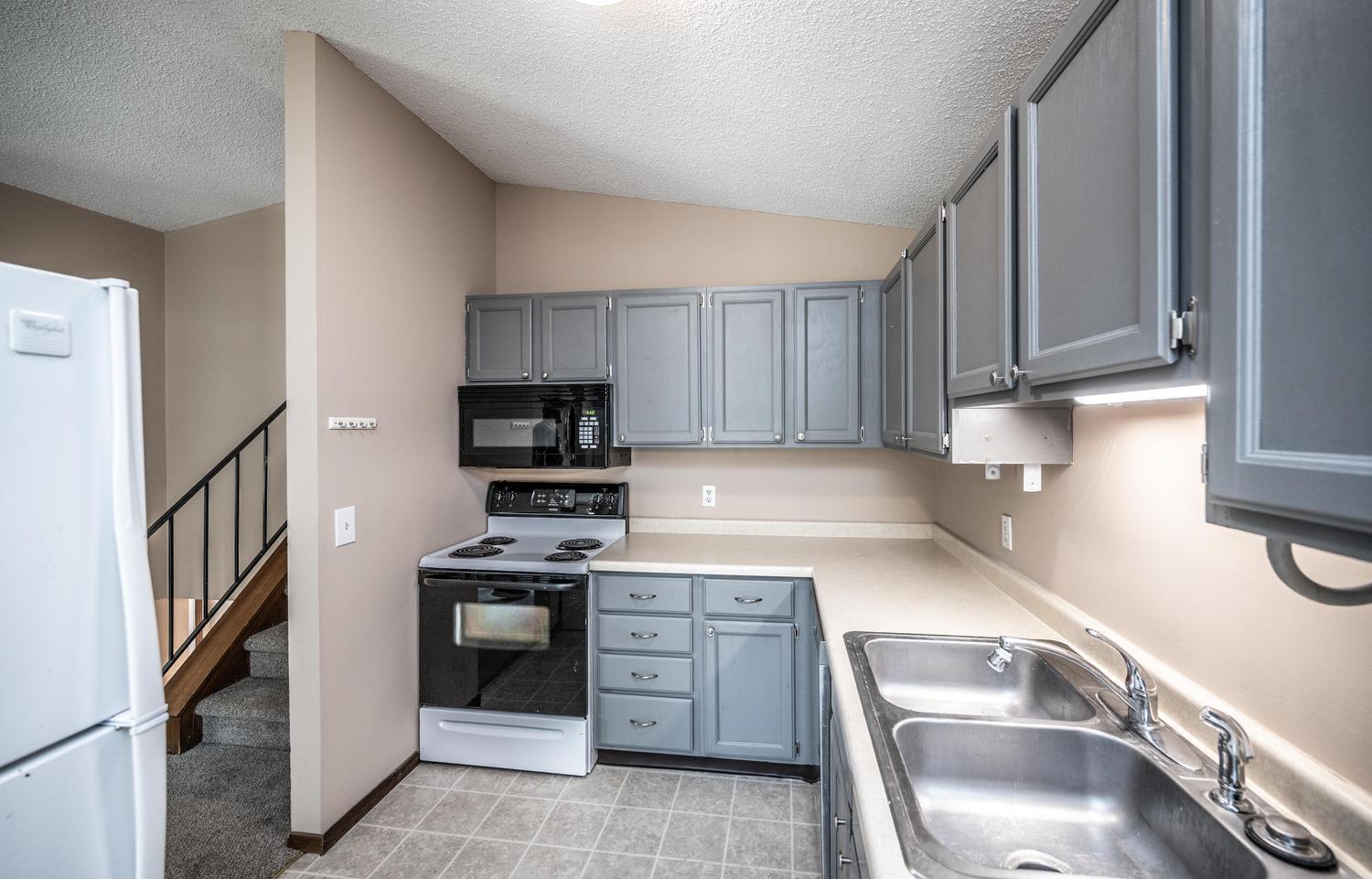 View of Residential at 15585 Cornell Trail, Rosemount MN 55068, Rosemount (13 of 26) - Mike Wilen | Minnesota Team Real Estate