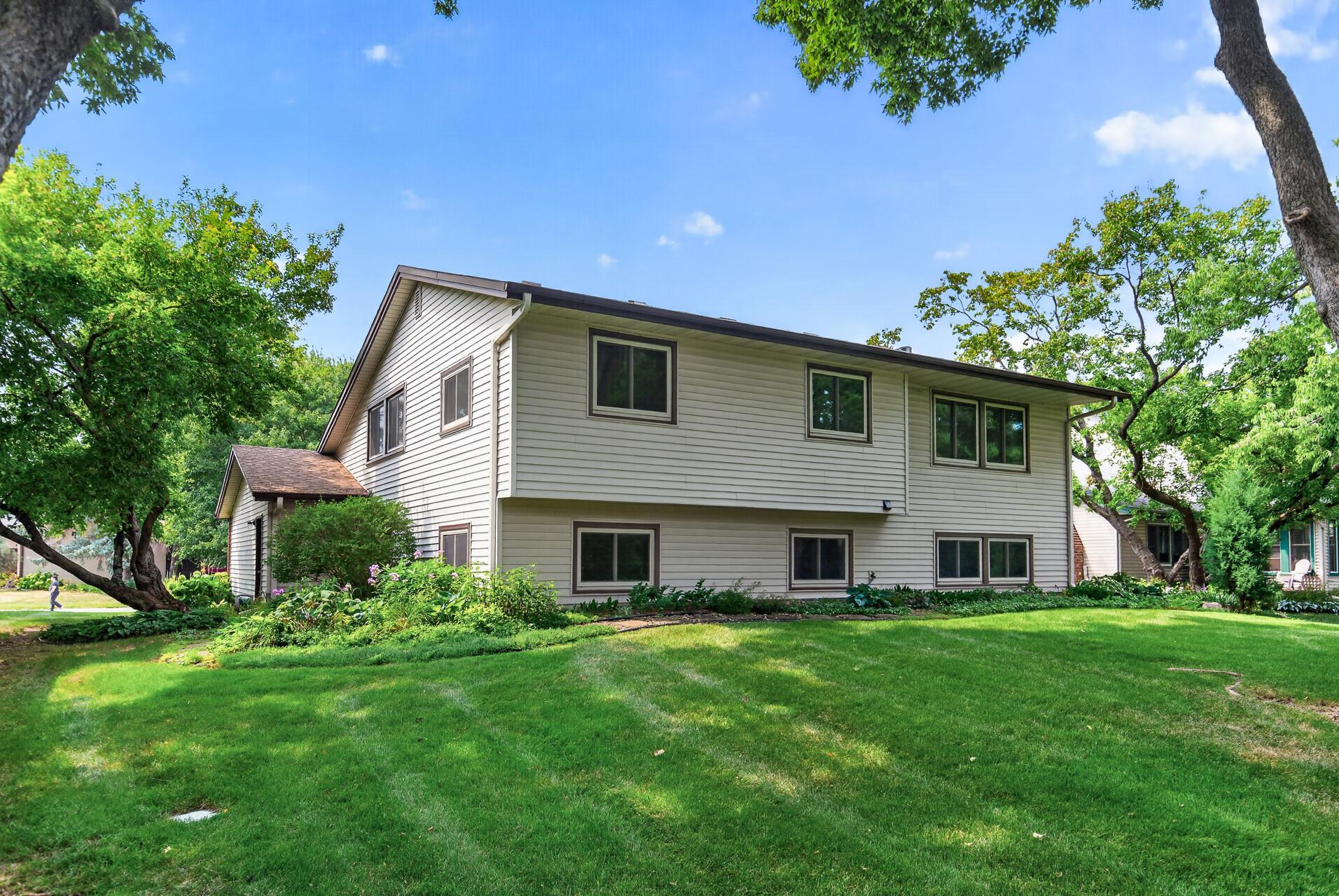 View of Residential at 1810 Howell Street, Falcon Heights MN 55113, Falcon Heights (77 of 86) - Mike Wilen | Minnesota Team Real Estate