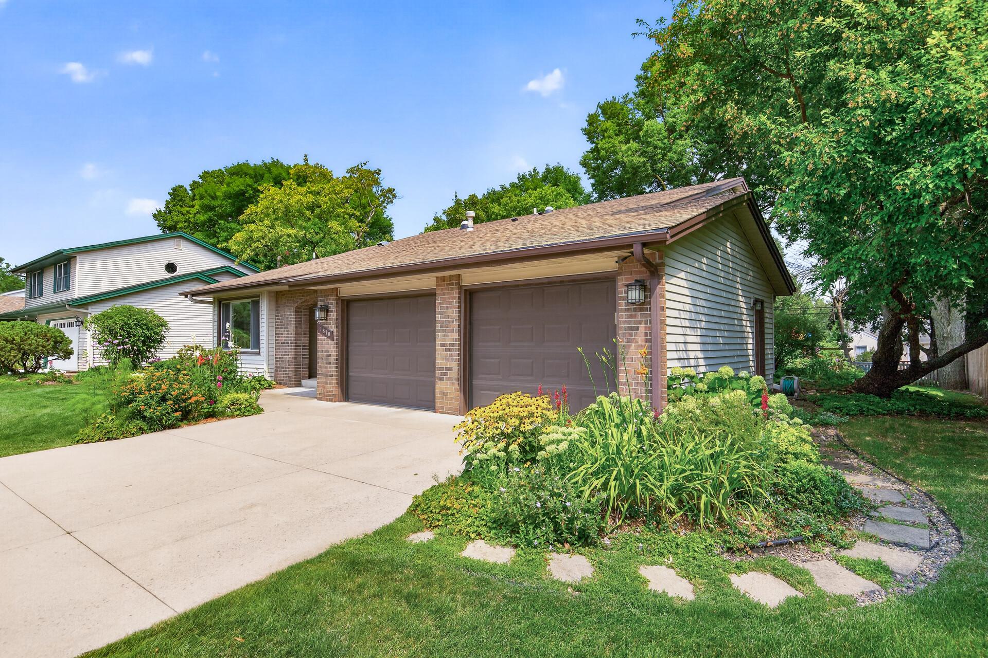 View of Residential at 1810 Howell Street, Falcon Heights MN 55113, Falcon Heights (79 of 86) - Mike Wilen | Minnesota Team Real Estate