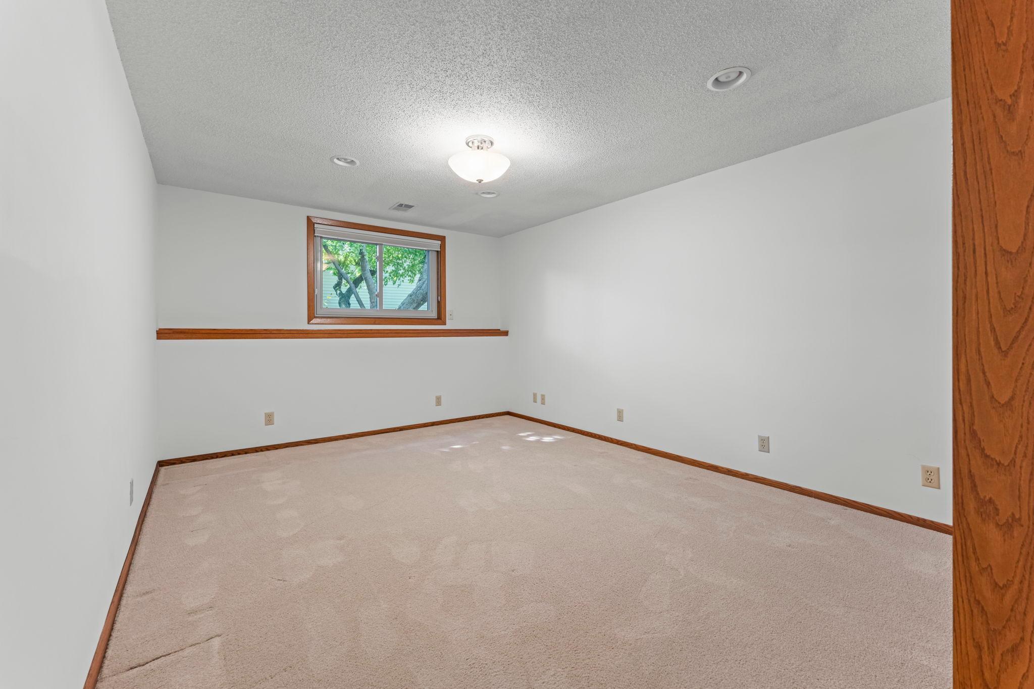 View of Residential at 1810 Howell Street, Falcon Heights MN 55113, Falcon Heights (67 of 86) - Mike Wilen | Minnesota Team Real Estate