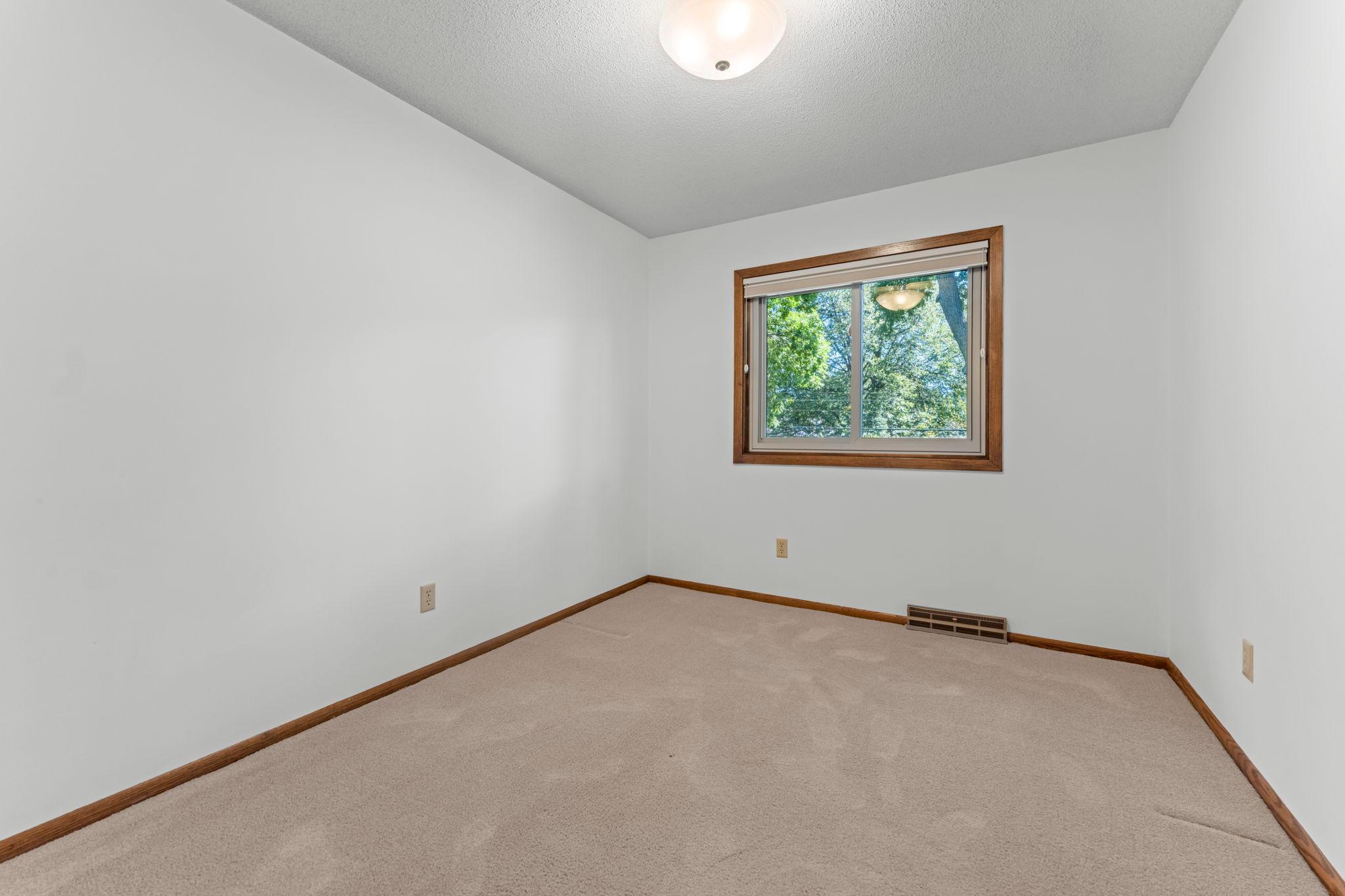 View of Residential at 1810 Howell Street, Falcon Heights MN 55113, Falcon Heights (46 of 86) - Mike Wilen | Minnesota Team Real Estate