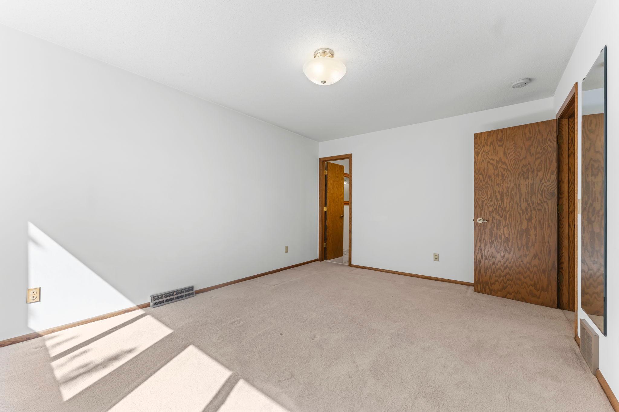 View of Residential at 1810 Howell Street, Falcon Heights MN 55113, Falcon Heights (40 of 86) - Mike Wilen | Minnesota Team Real Estate