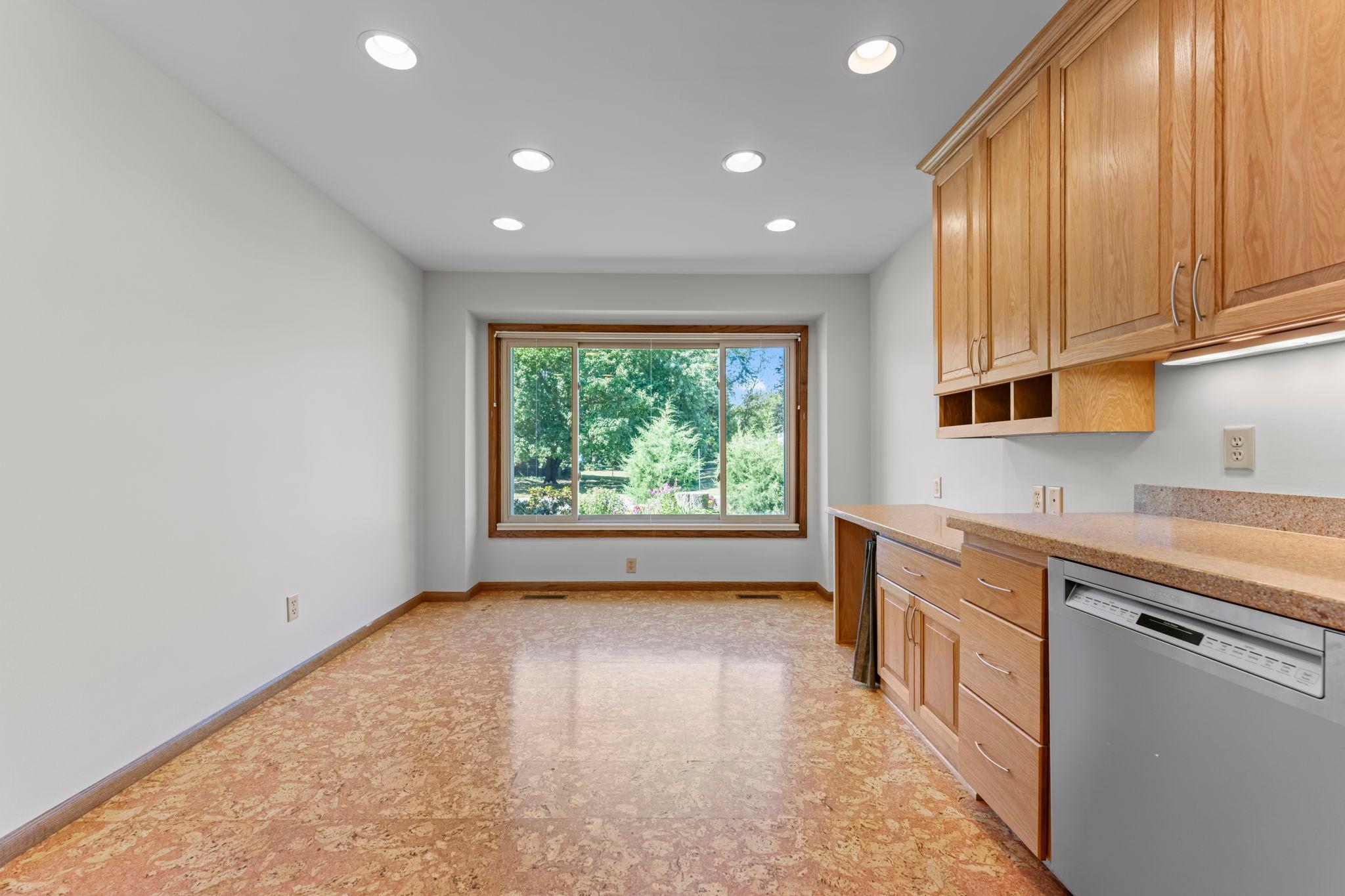 View of Residential at 1810 Howell Street, Falcon Heights MN 55113, Falcon Heights (27 of 86) - Mike Wilen | Minnesota Team Real Estate