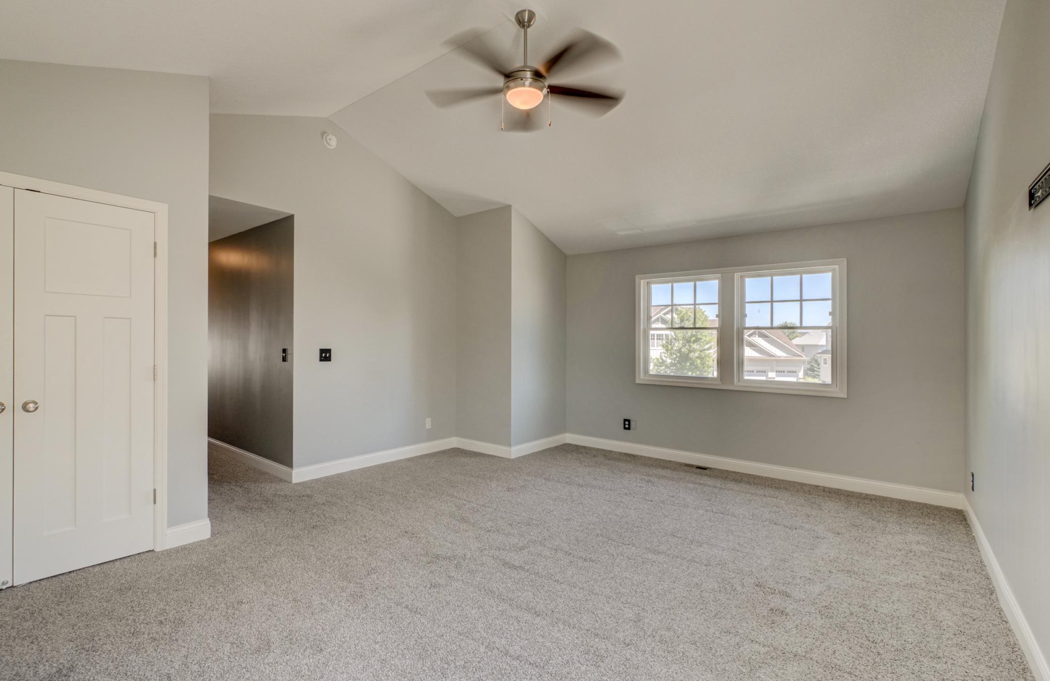View of Residential at 5204 Porchlight Bay, Woodbury MN 55129, Woodbury (32 of 53) - Mike Wilen | Minnesota Team Real Estate