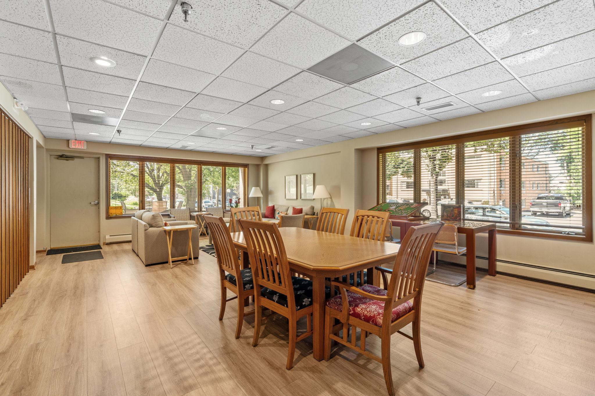 View of Residential at 4221 Upton Avenue #102, Minneapolis MN 55410, Minneapolis (28 of 29) - Mike Wilen | Minnesota Team Real Estate