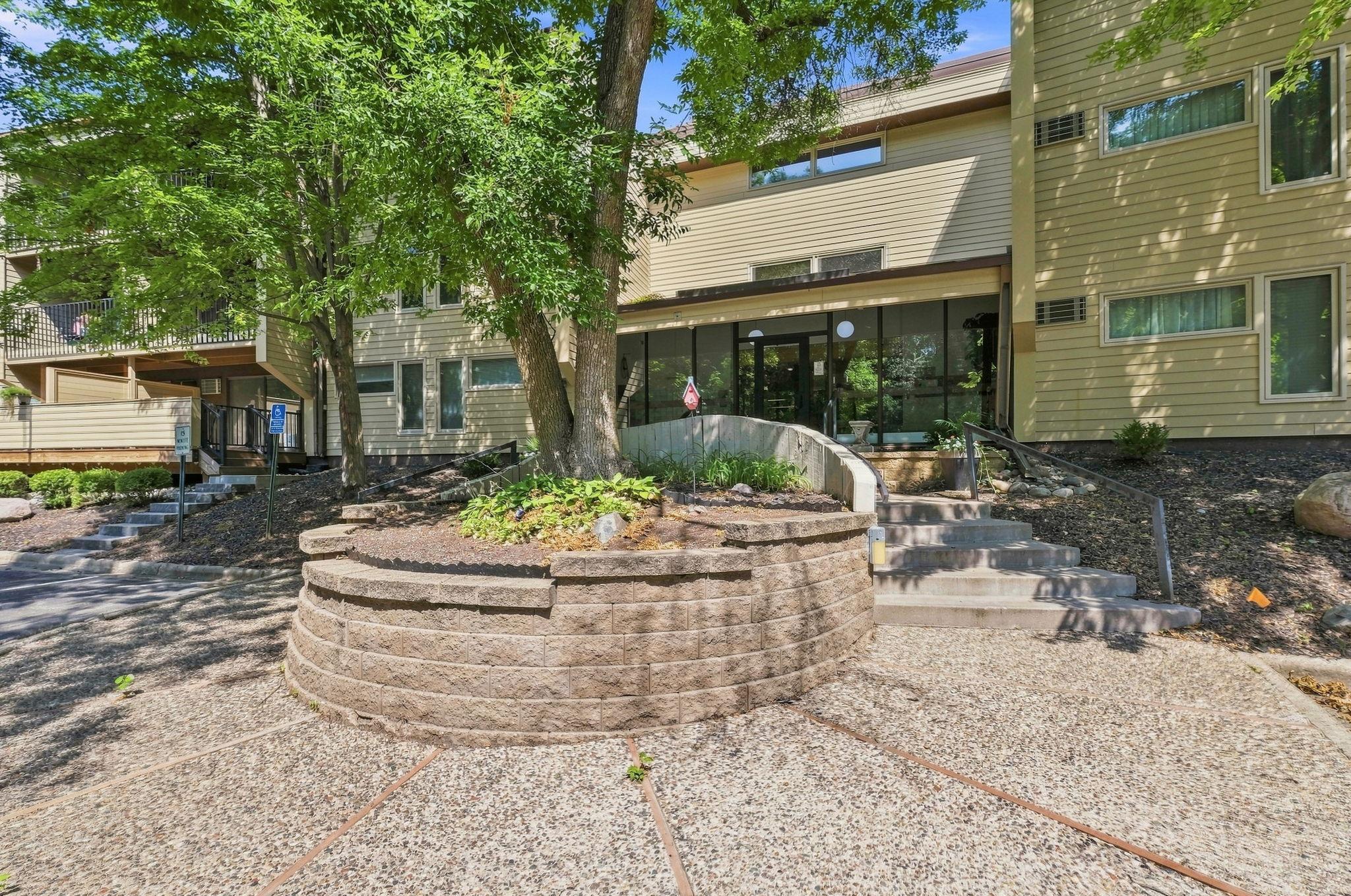 View of Residential at 12600 Parkwood Drive #308, Burnsville MN 55337, Burnsville (18 of 34) - Mike Wilen | Minnesota Team Real Estate