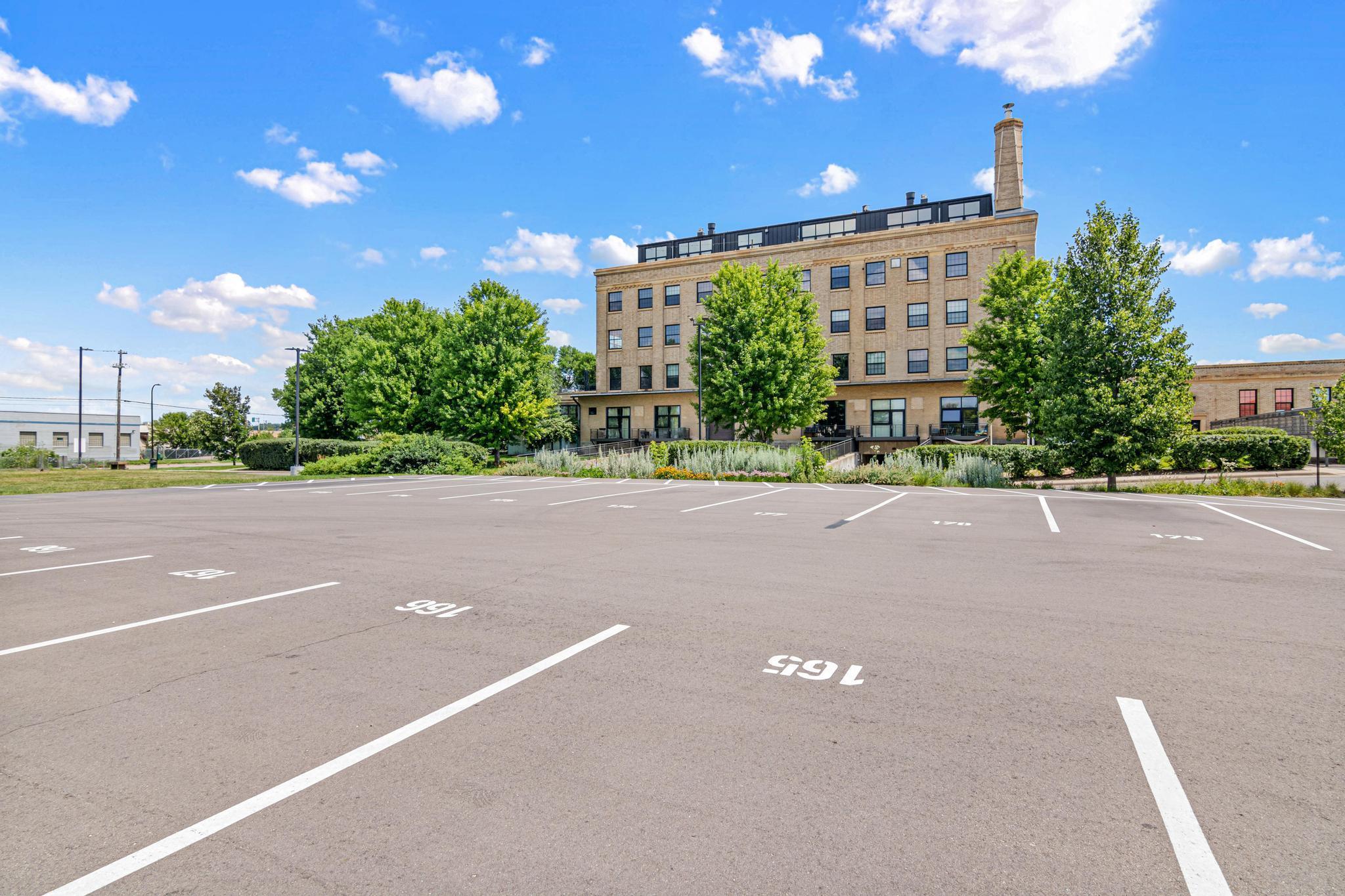 View of Residential at 730 Stinson Boulevard #114, Minneapolis MN 55413, Minneapolis (30 of 42) - Mike Wilen | Minnesota Team Real Estate