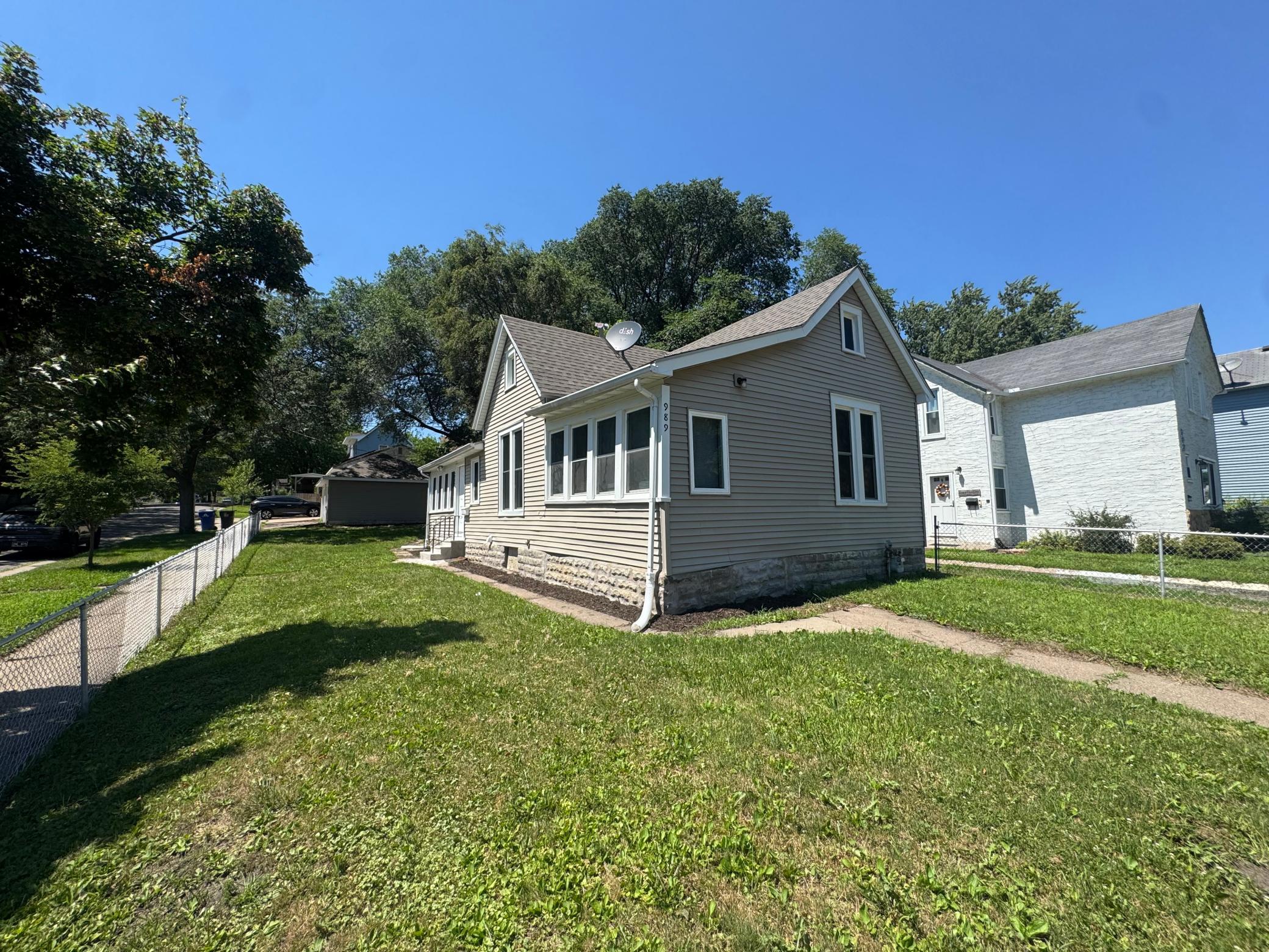 View of Residential at 989 Marion Street, Saint Paul MN 55117, Saint Paul (5 of 10) - Mike Wilen | Minnesota Team Real Estate