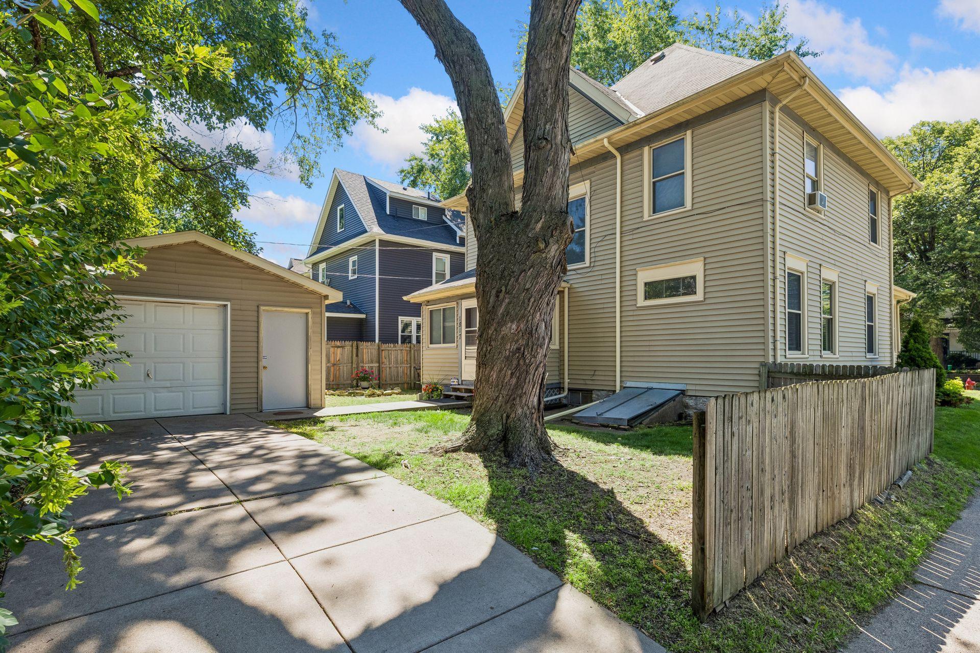 View of Residential at 1817 Dayton Avenue, Saint Paul MN 55104, Saint Paul (39 of 51) - Mike Wilen | Minnesota Team Real Estate