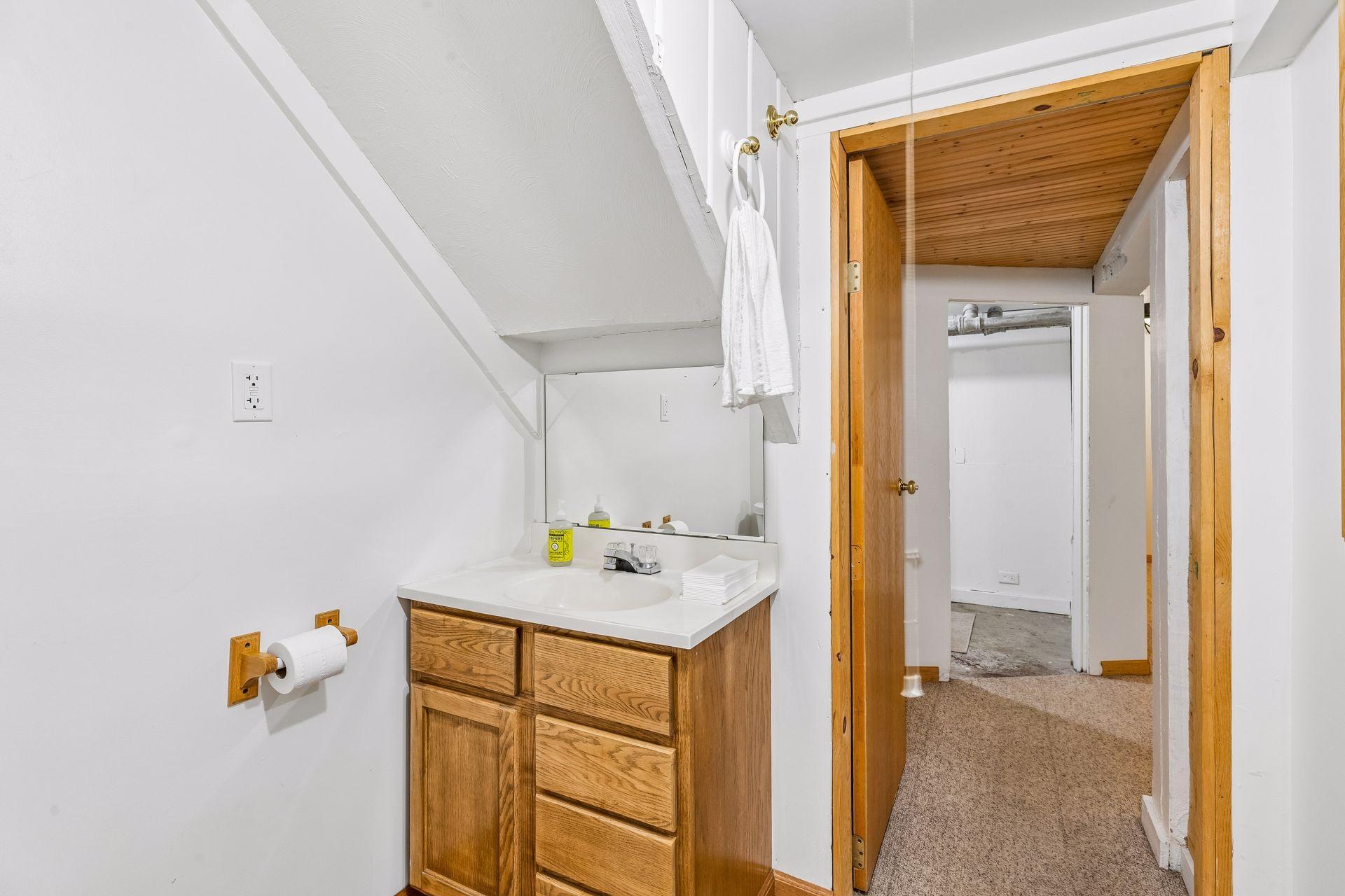 View of Residential at 1817 Dayton Avenue, Saint Paul MN 55104, Saint Paul (37 of 51) - Mike Wilen | Minnesota Team Real Estate