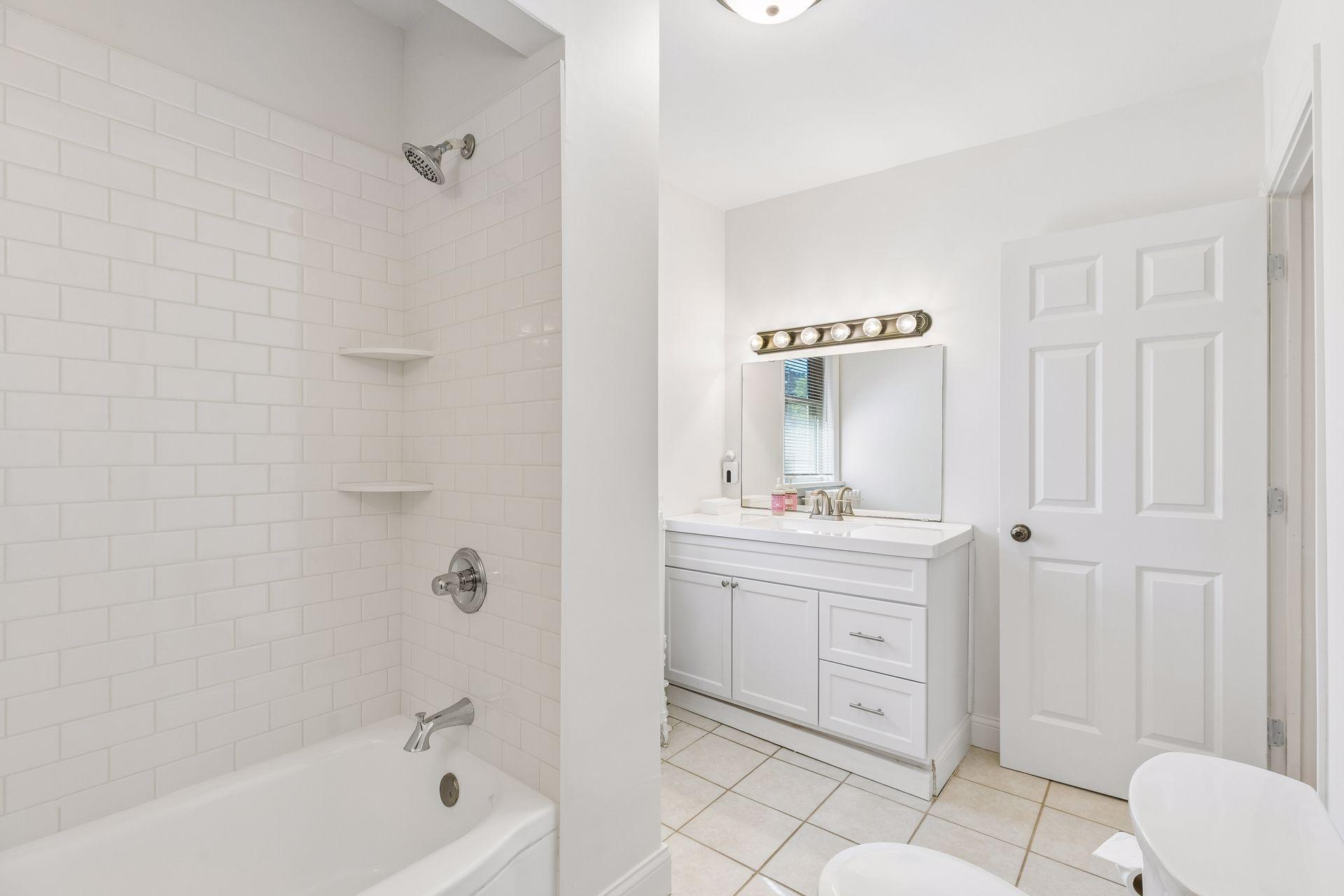 View of Residential at 1817 Dayton Avenue, Saint Paul MN 55104, Saint Paul (29 of 51) - Mike Wilen | Minnesota Team Real Estate