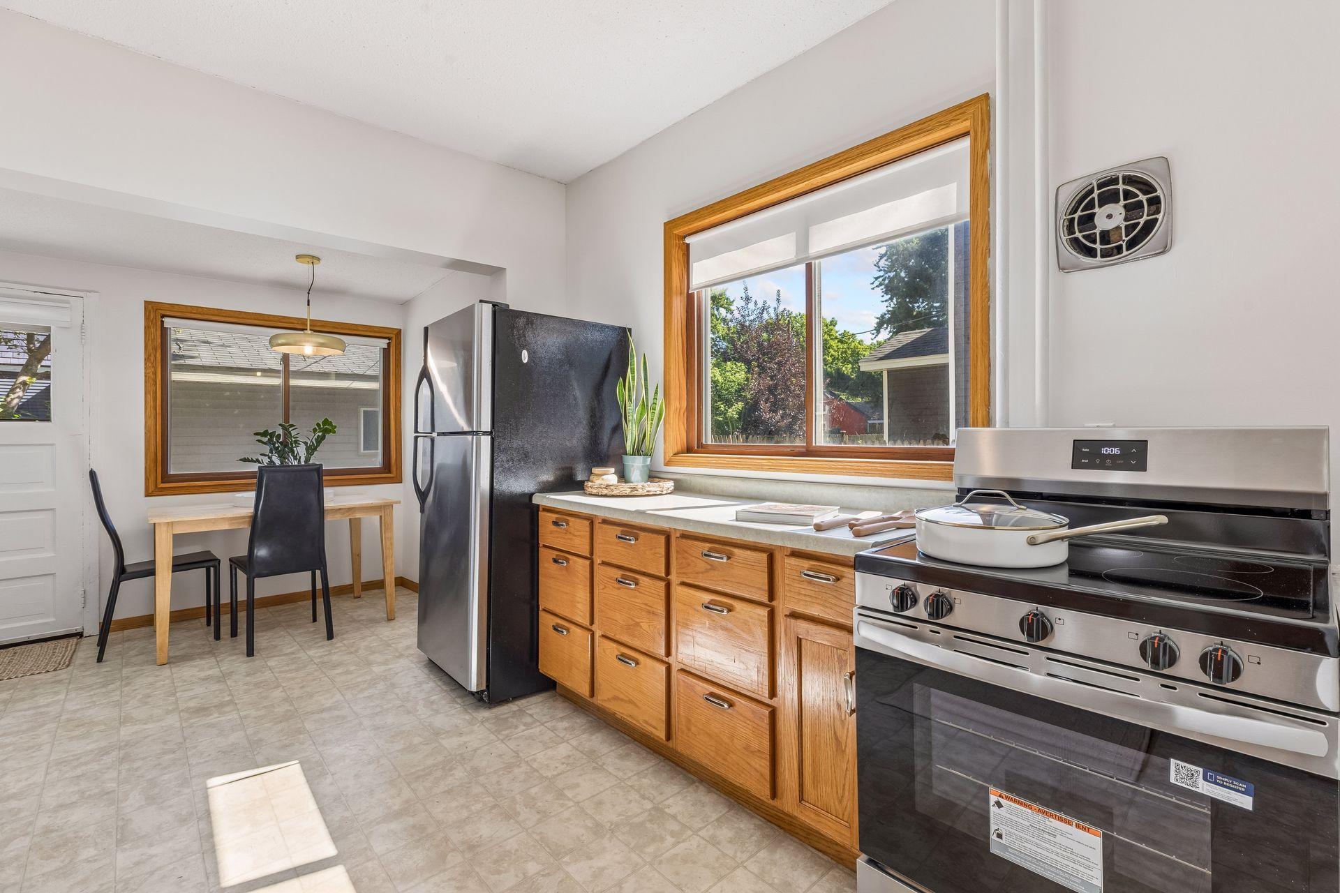 View of Residential at 1817 Dayton Avenue, Saint Paul MN 55104, Saint Paul (15 of 51) - Mike Wilen | Minnesota Team Real Estate