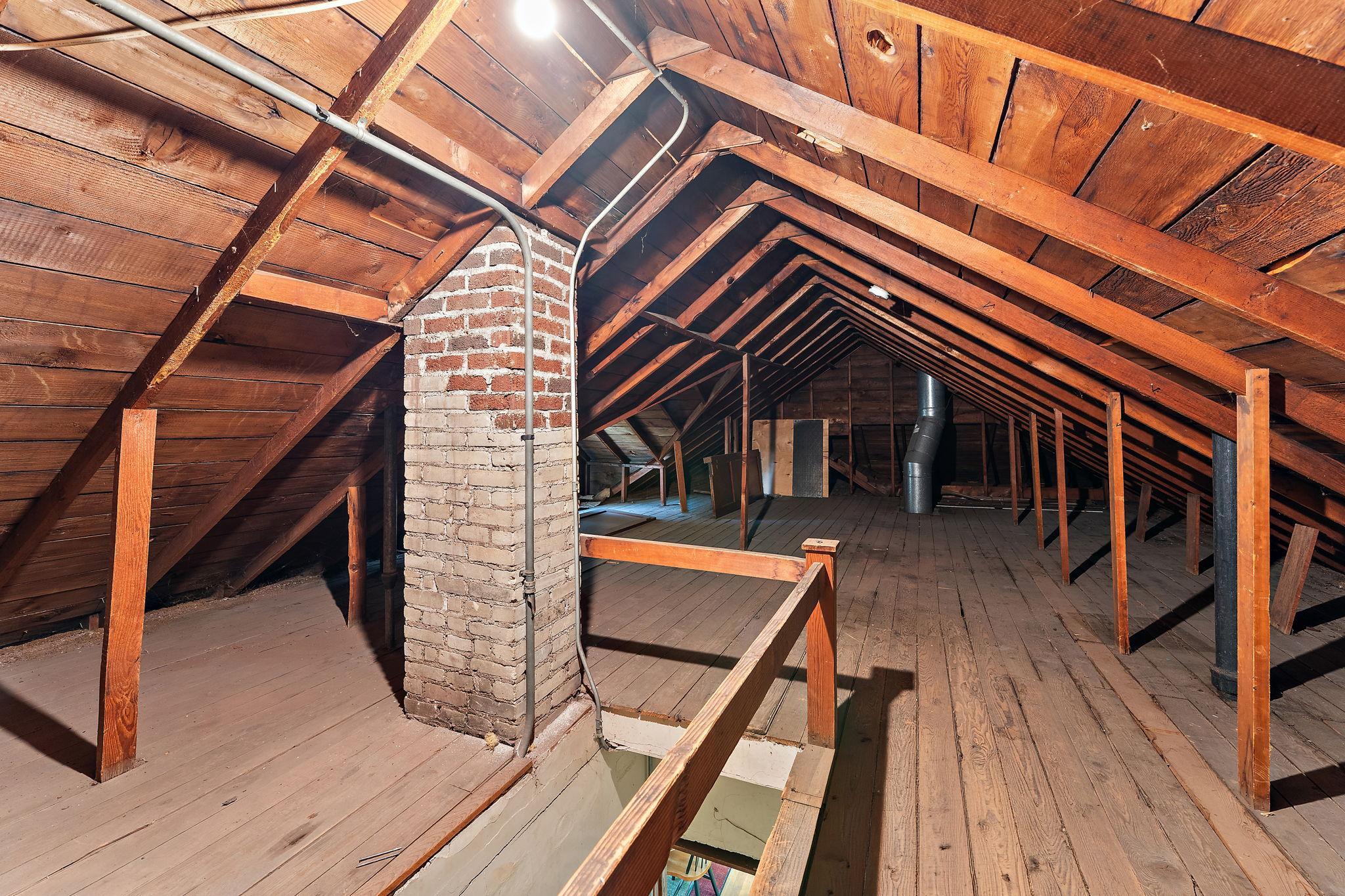 View of Residential at 3010 James Avenue, Minneapolis MN 55411, Minneapolis (11 of 25) - Mike Wilen | Minnesota Team Real Estate