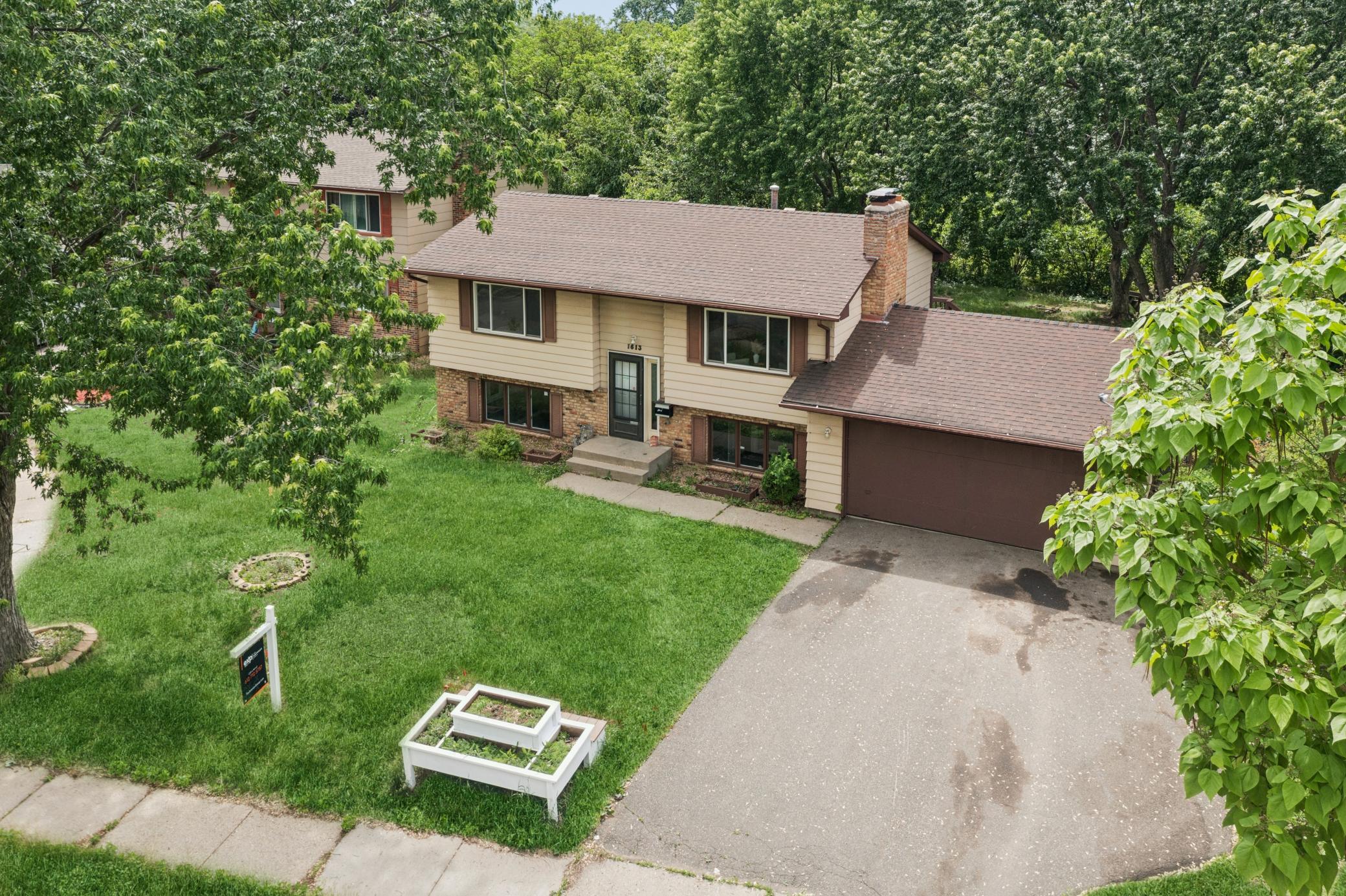 View of Residential at 1613 Lyn Curve Avenue, Minneapolis MN 55411, Minneapolis (8 of 27) - Mike Wilen | Minnesota Team Real Estate